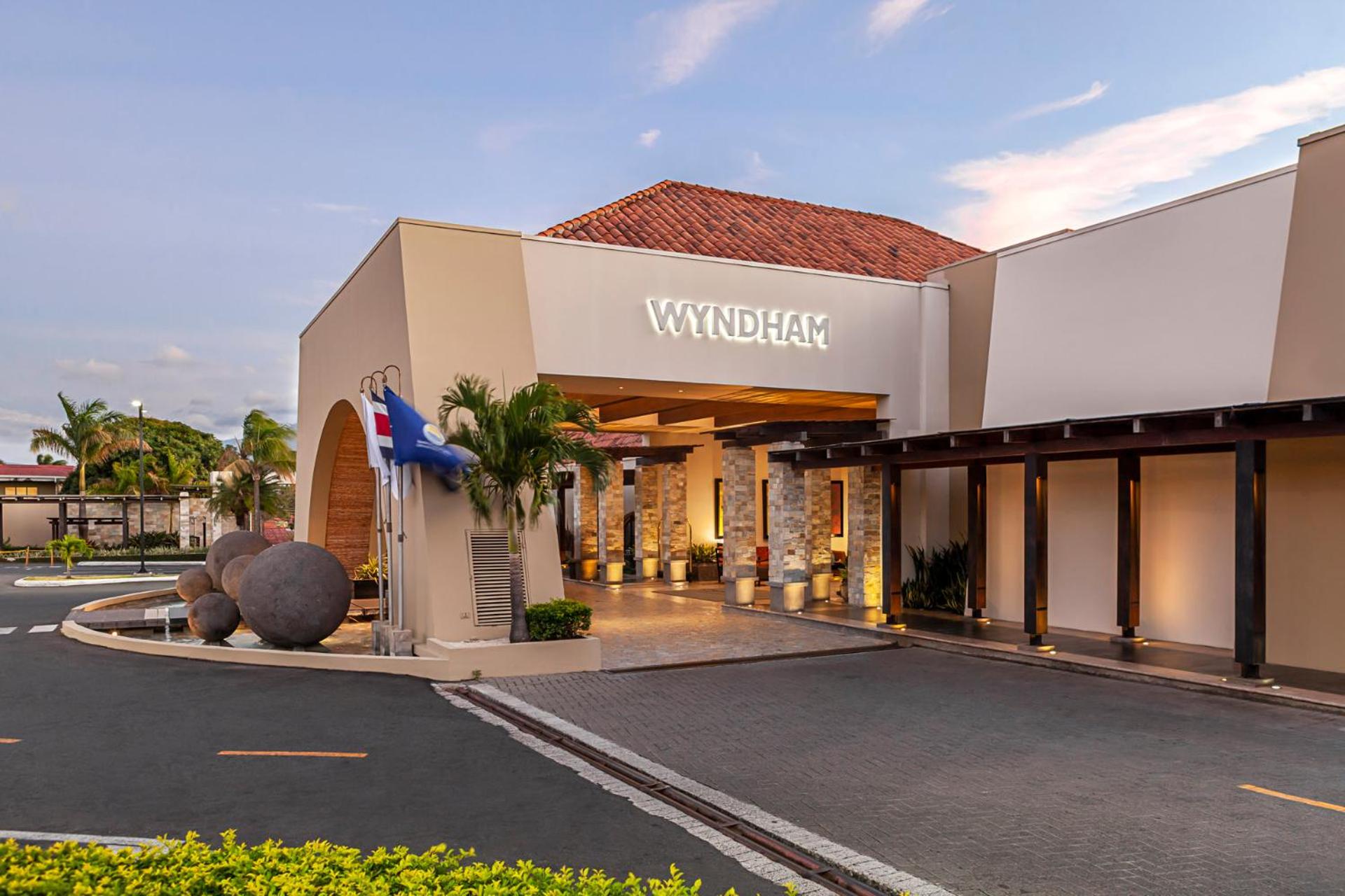 Wyndham San Jose Herradura - Property Image 1