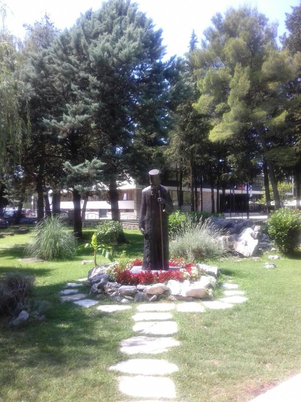 Photo 36