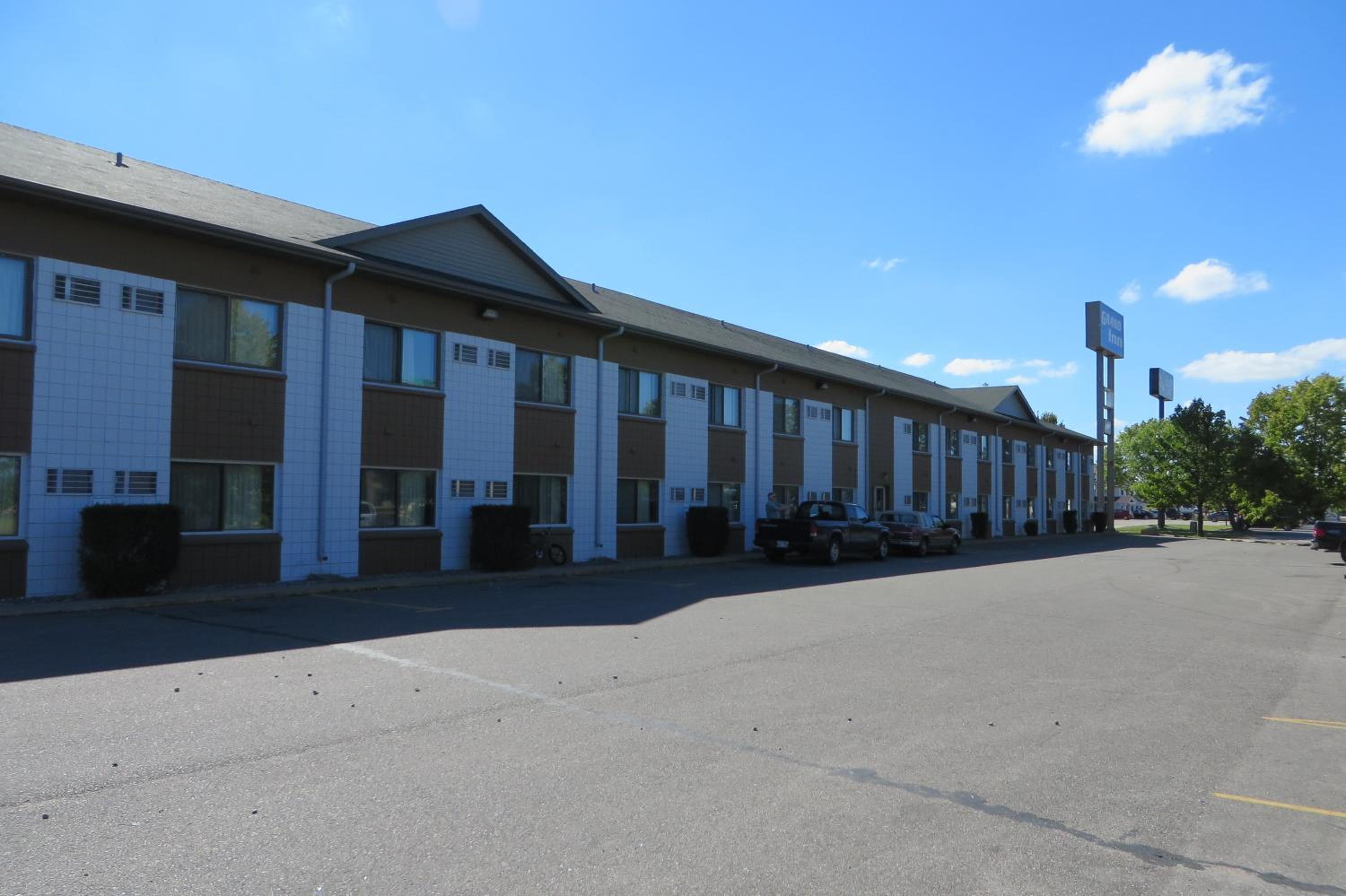 Grand Inn Fargo view 2