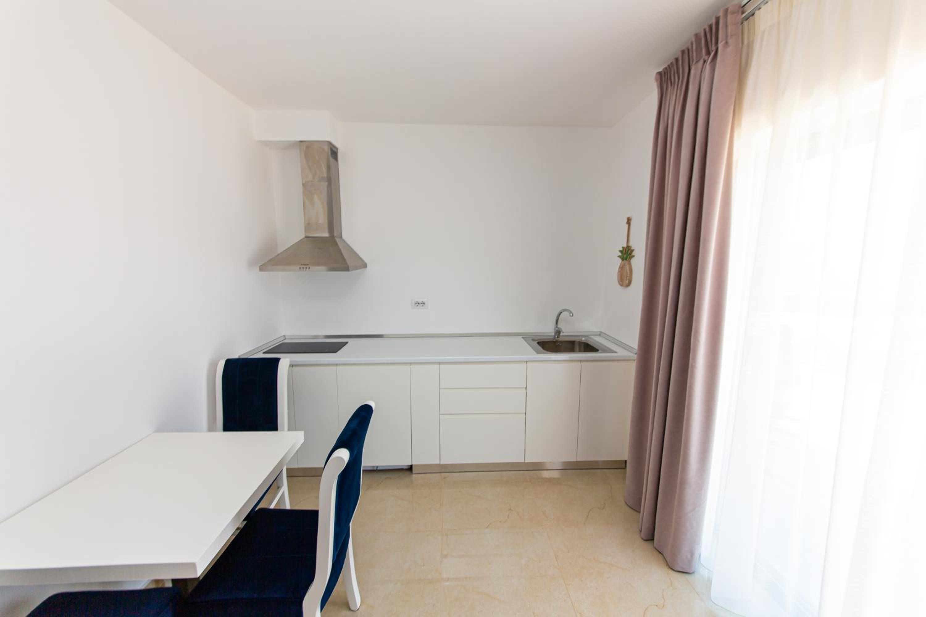 Santa Oliva Suites