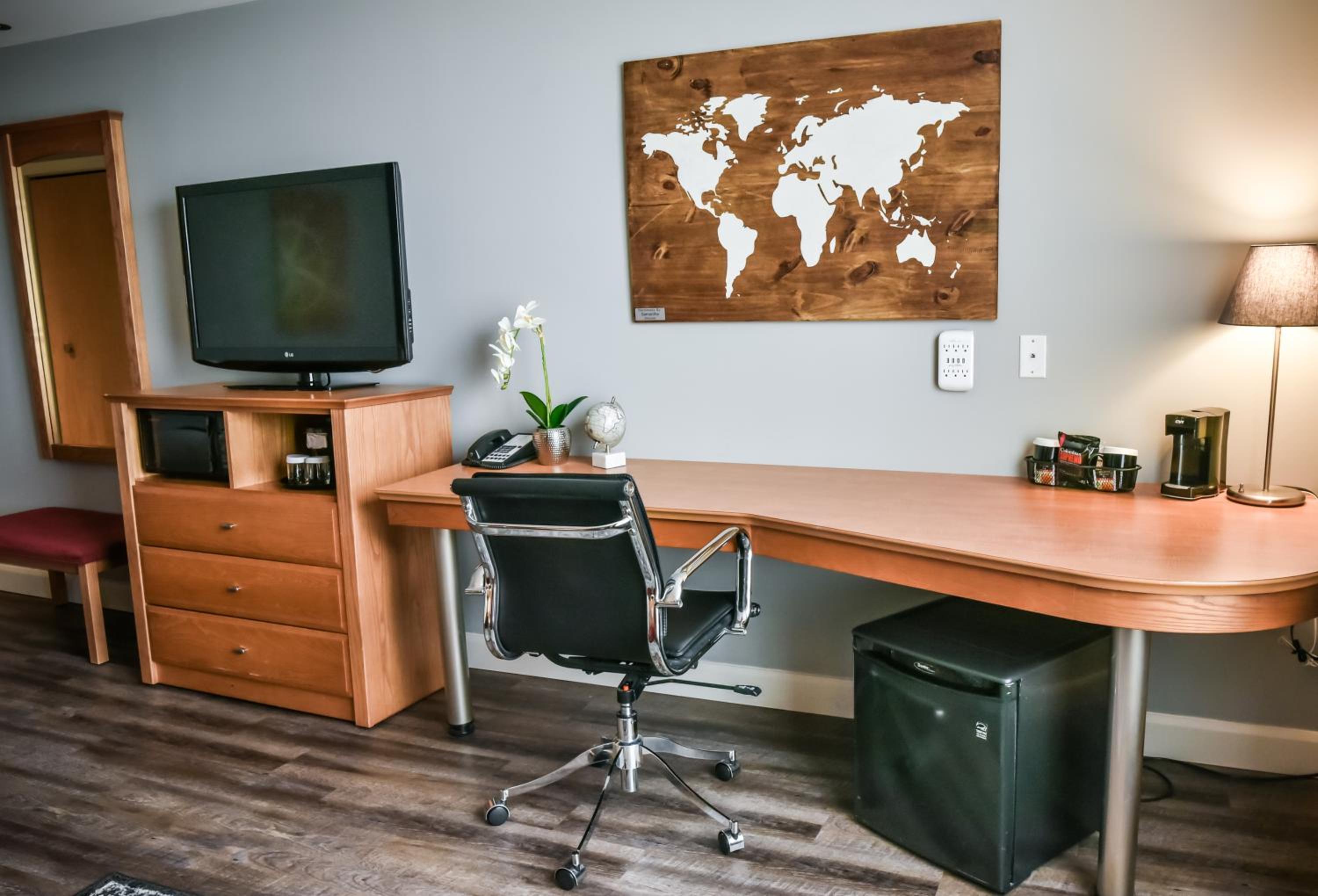 Cambridge Vacations - Cambridge Hotel and Conference Centre - Property Image 11