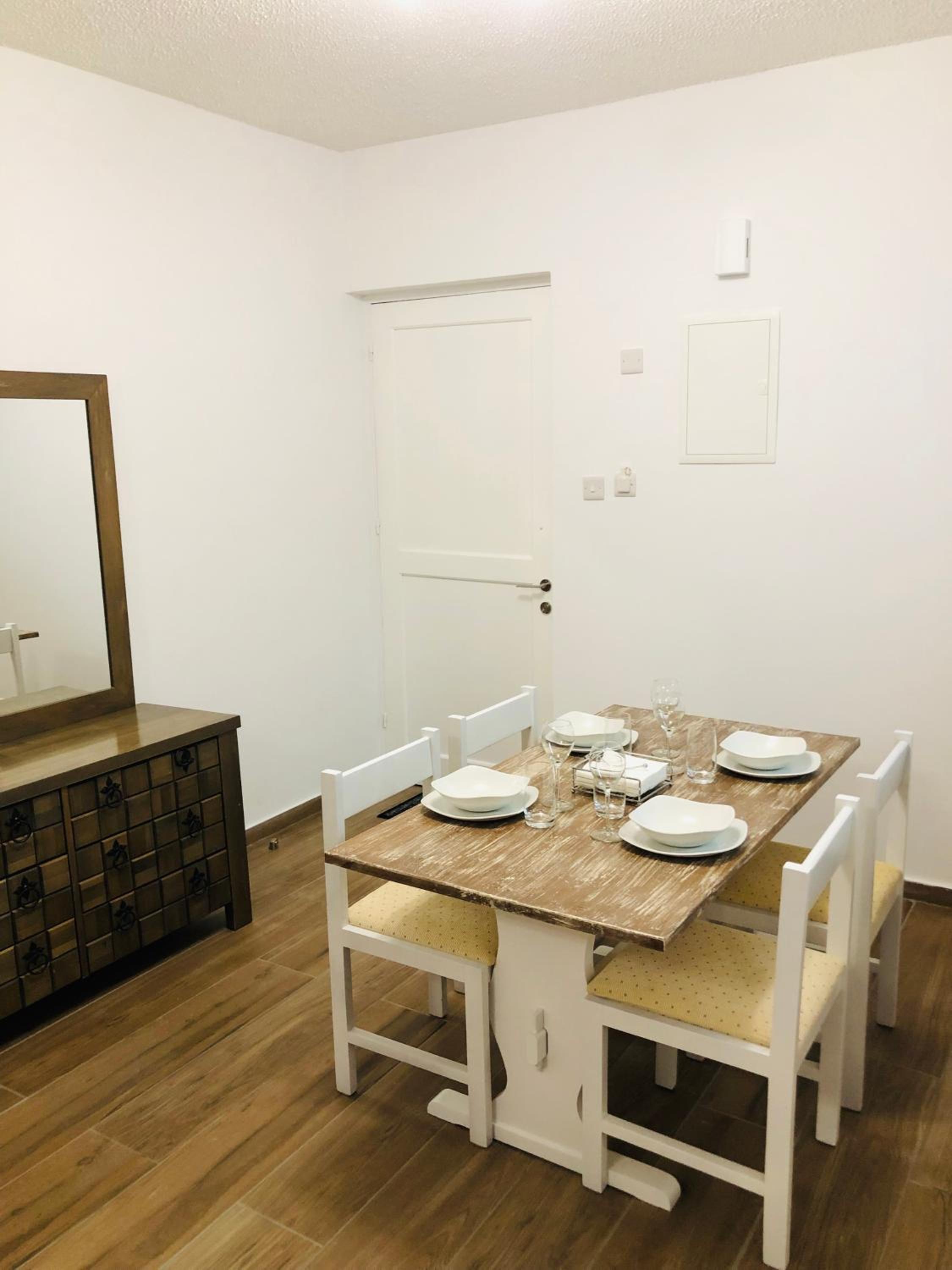 Paphos Gardens-Apt suite