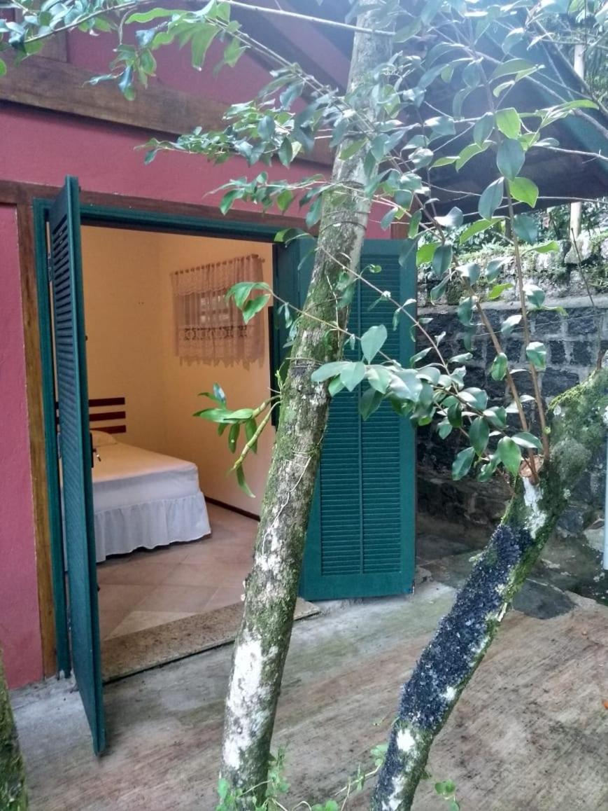 Villa Félix Suites e Chalés