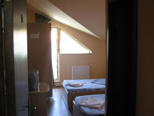 Photo 27