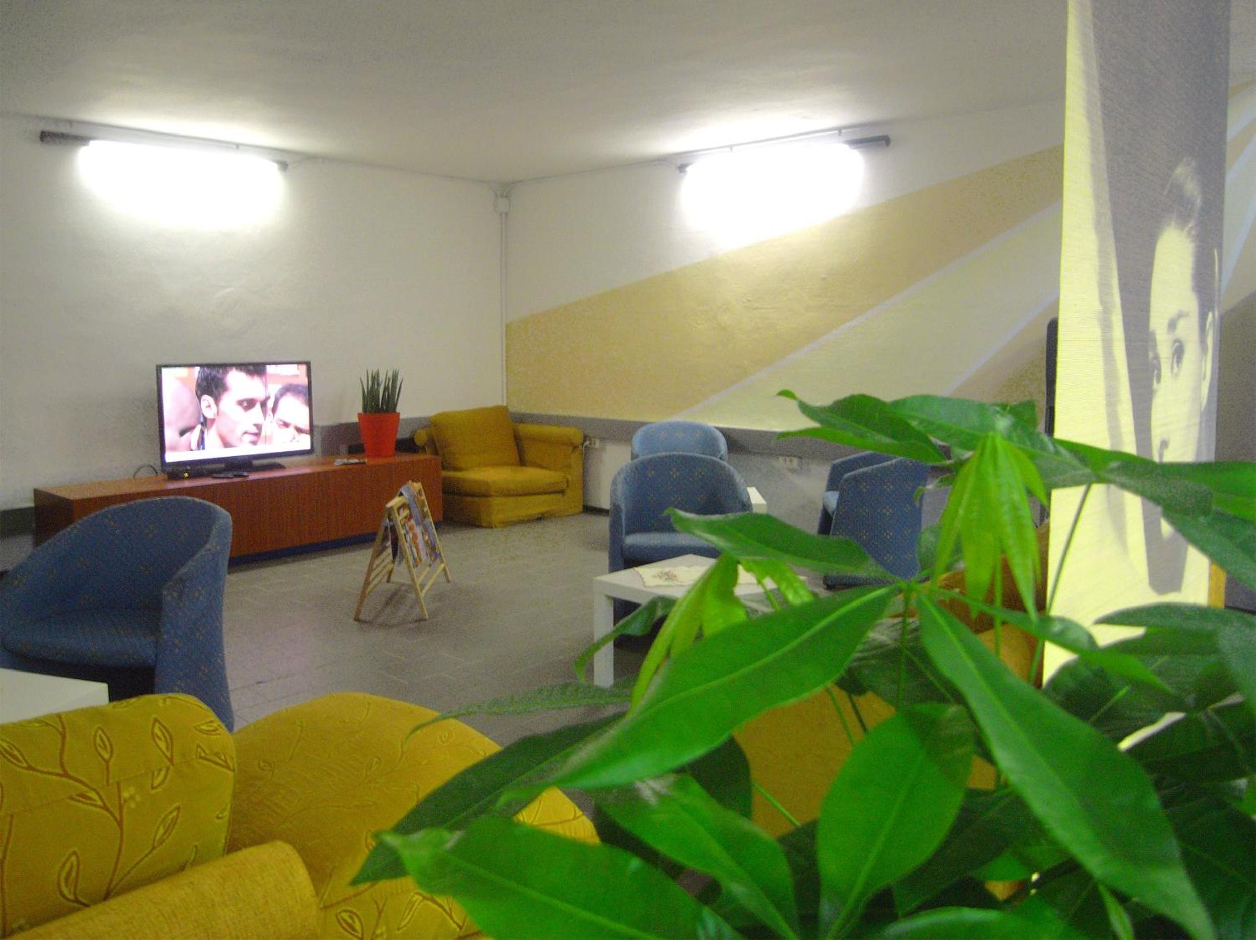 Hostel Colours