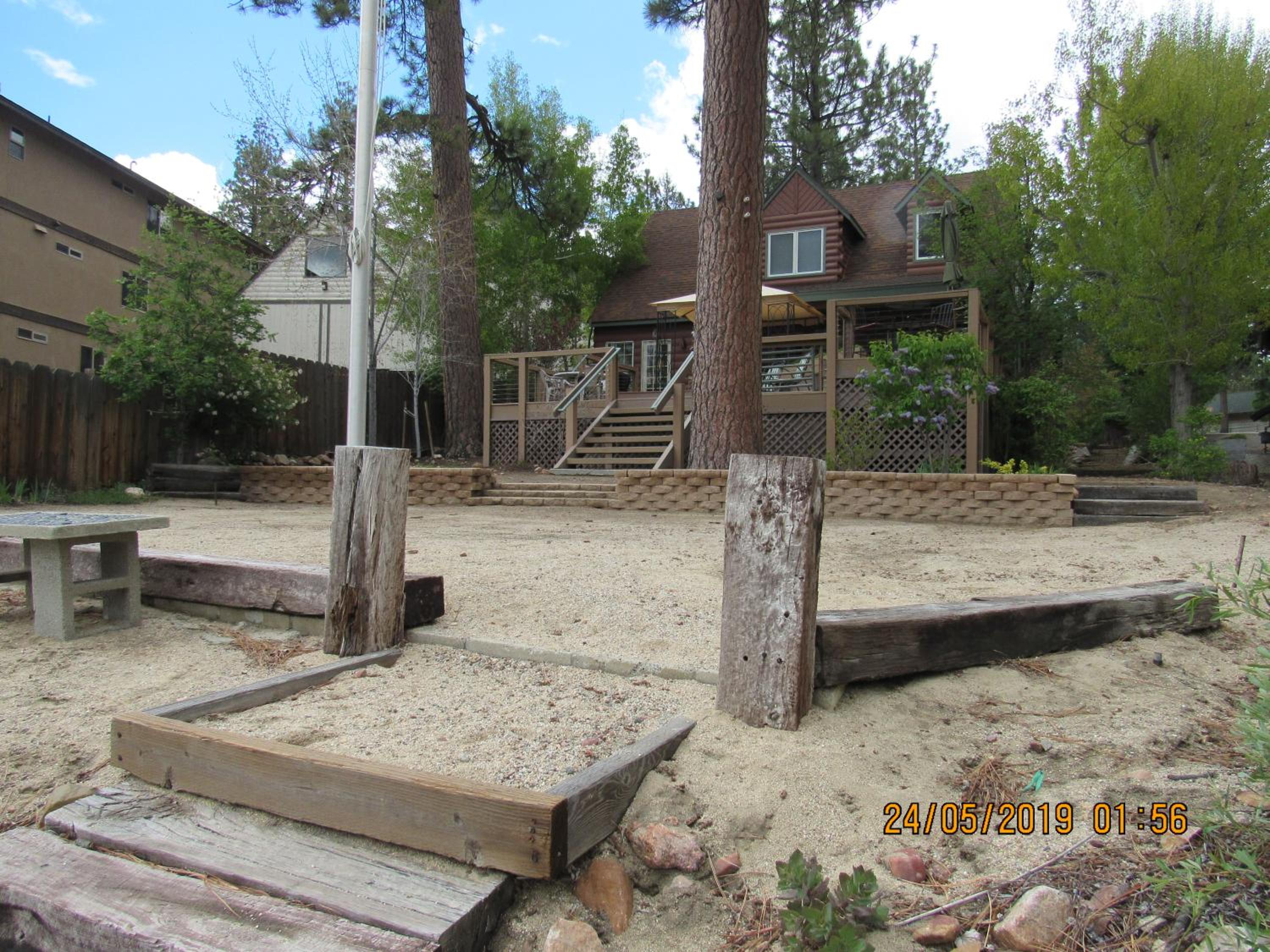 Photo 10