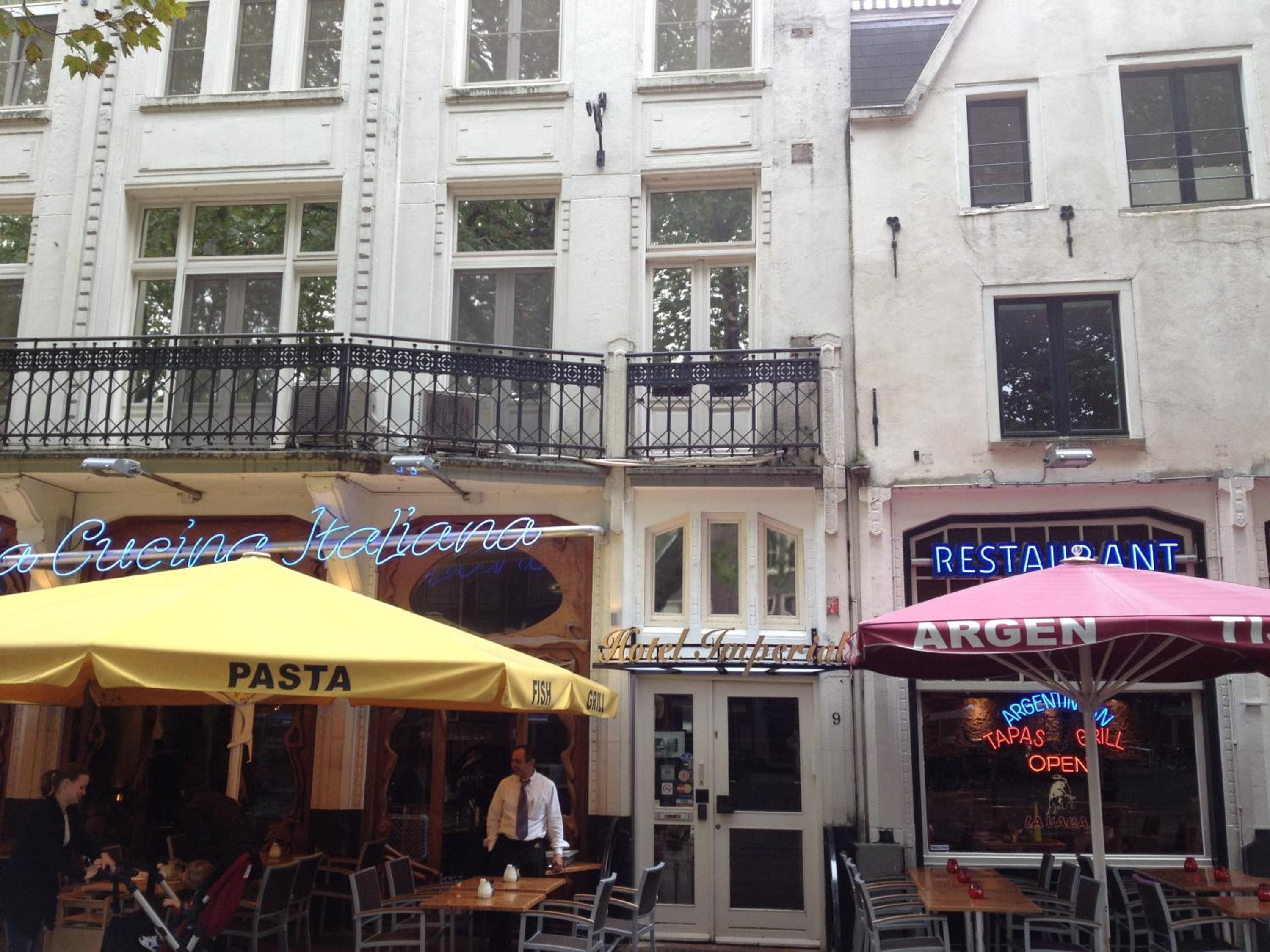 restaurant