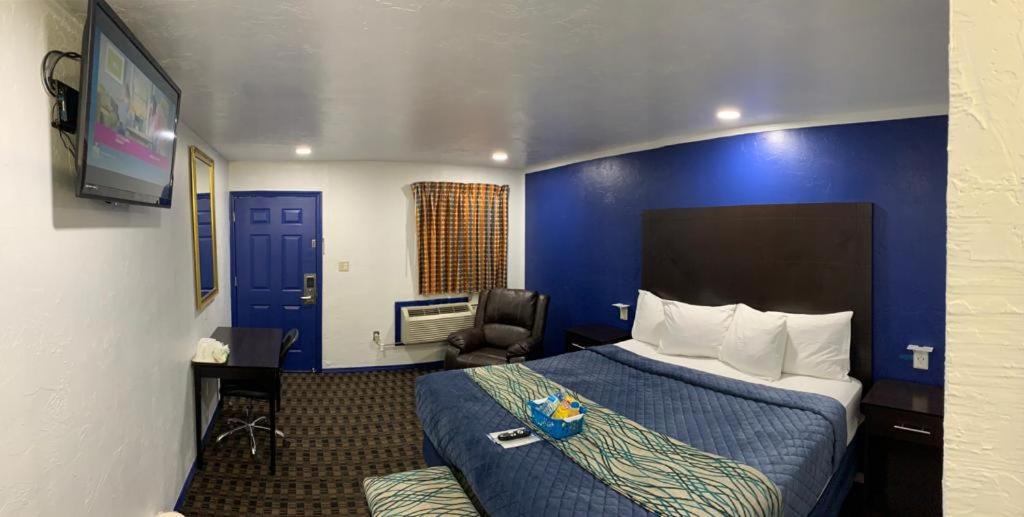 Budget Inn & Suites