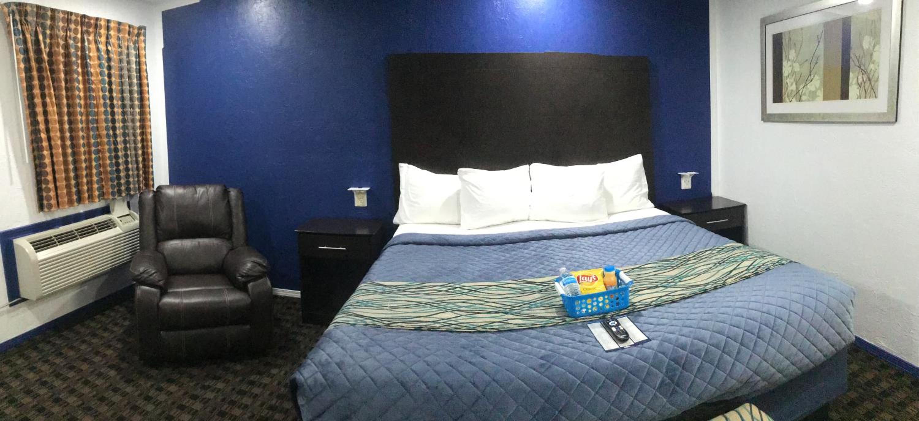 Budget Inn & Suites