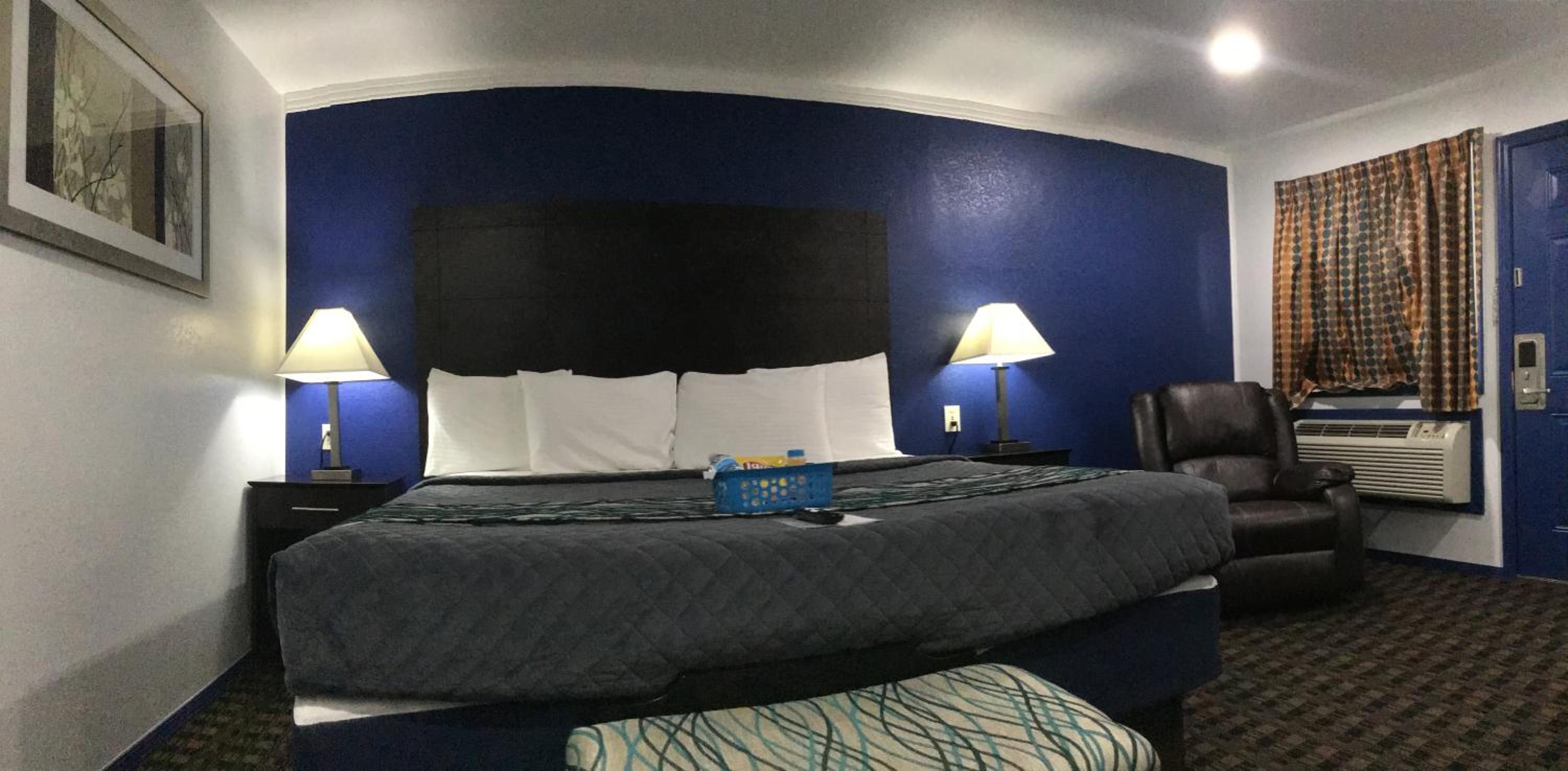Budget Inn & Suites