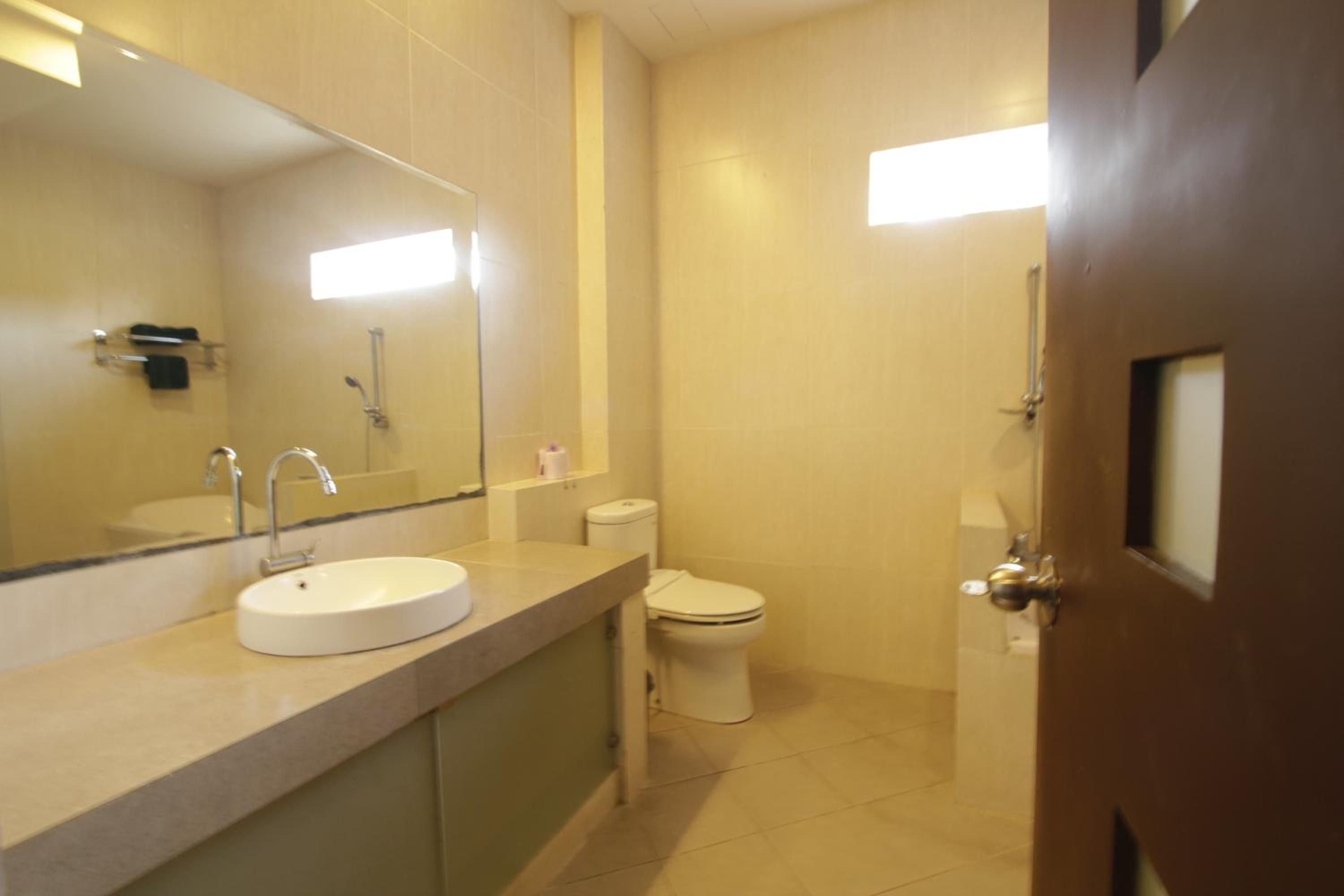 Alit Beach Resort and Villas