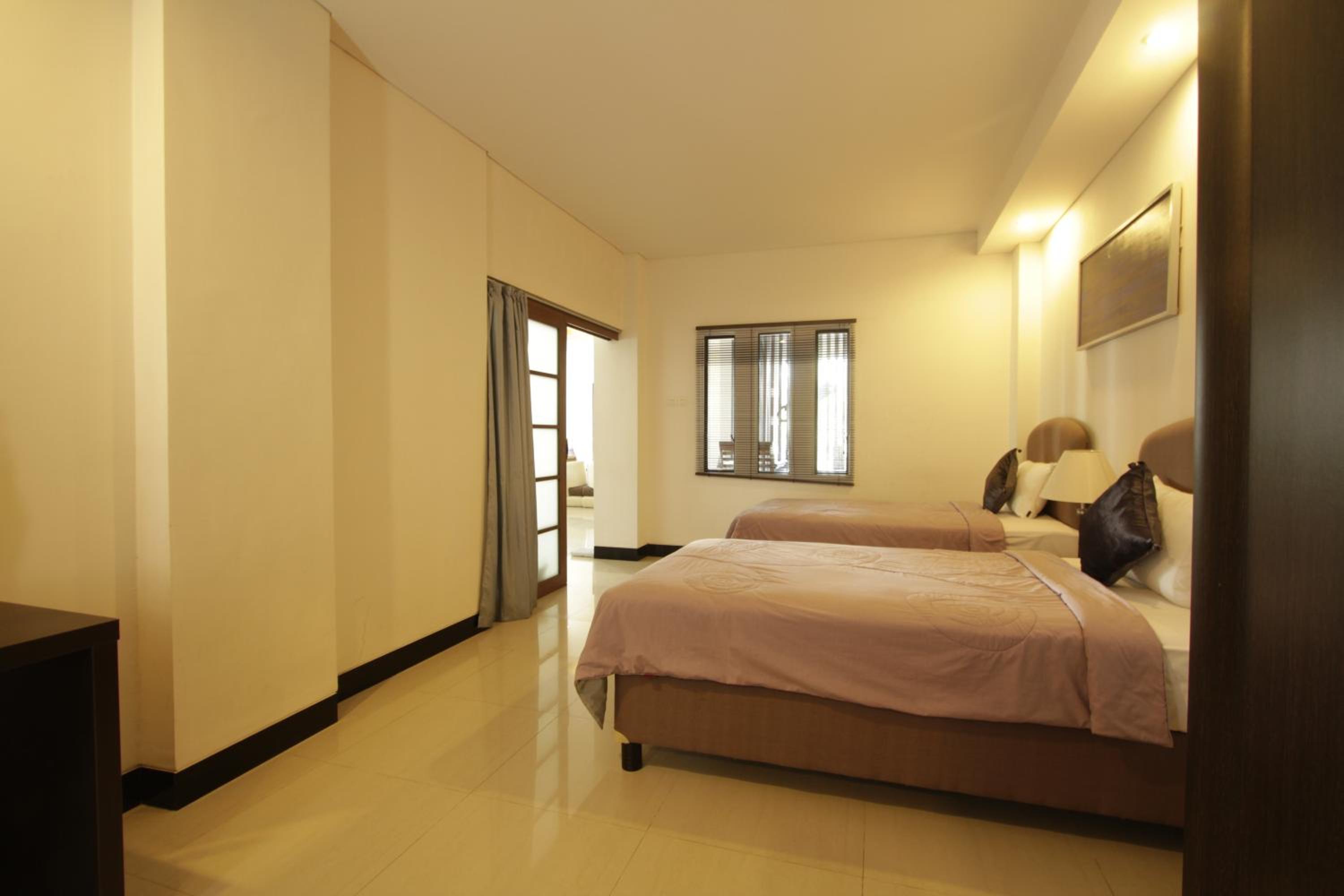 Alit Beach Resort and Villas