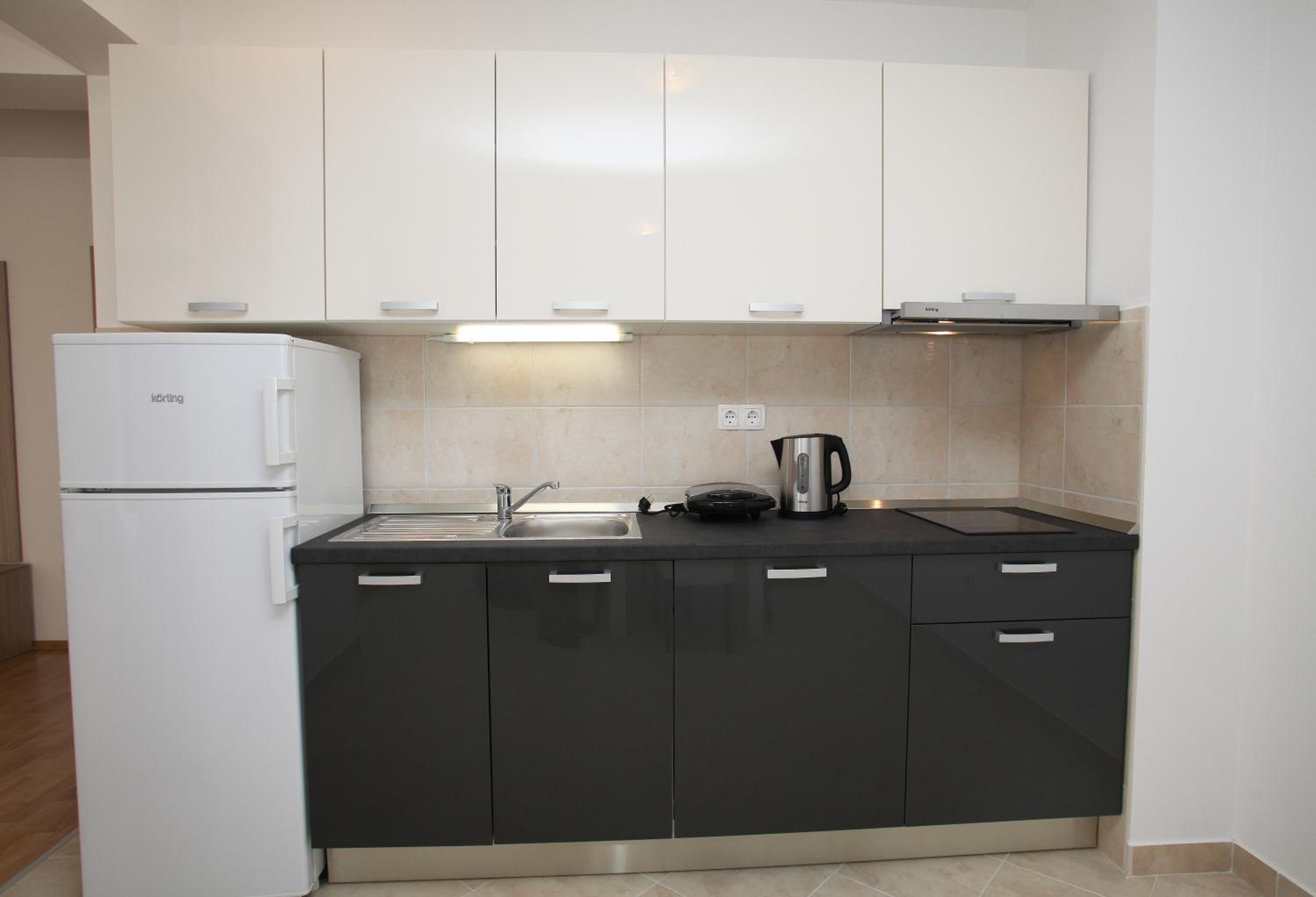 Villa Iris Apartments