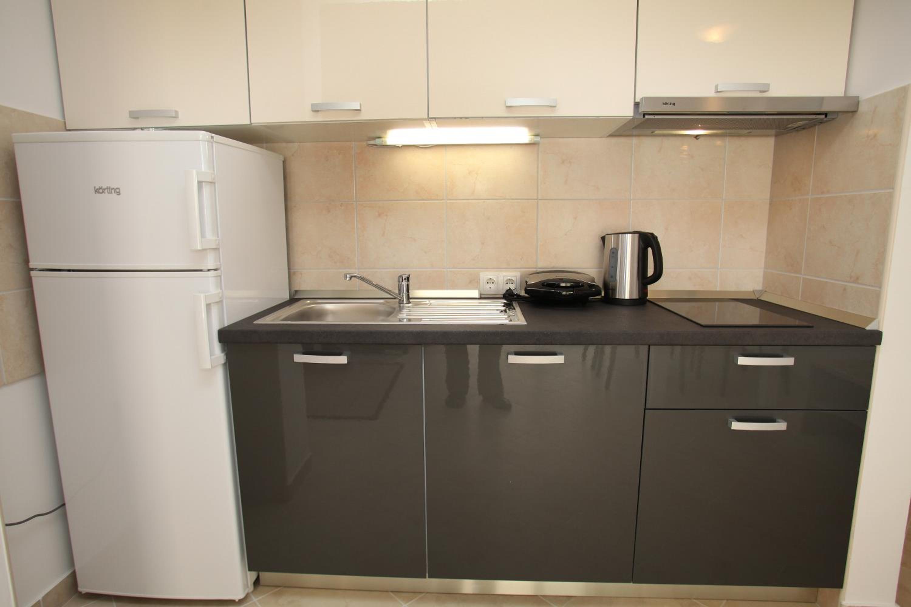 Villa Iris Apartments