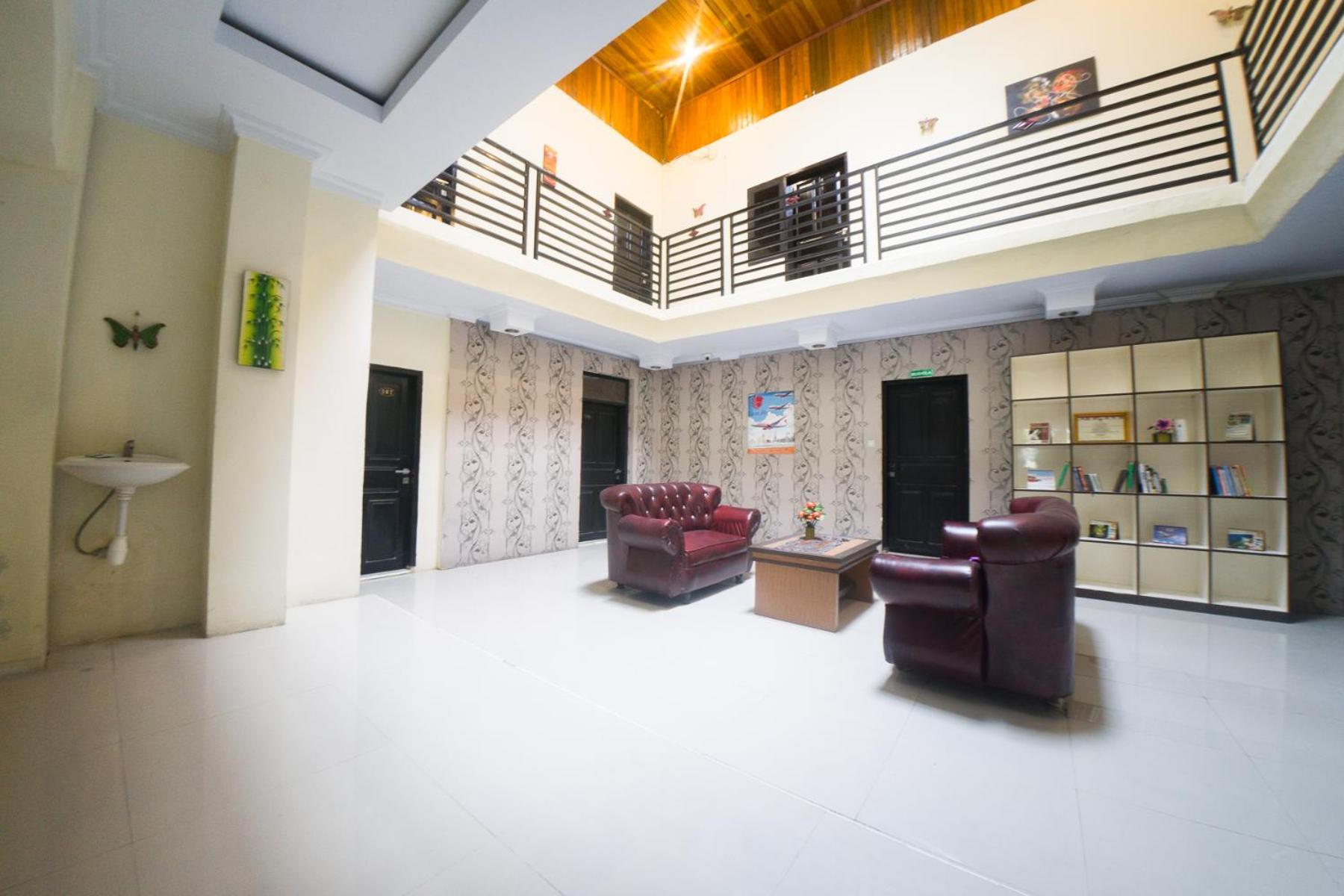 RedDoorz Syariah near RSUD Ainun Habibie Gorontalo
