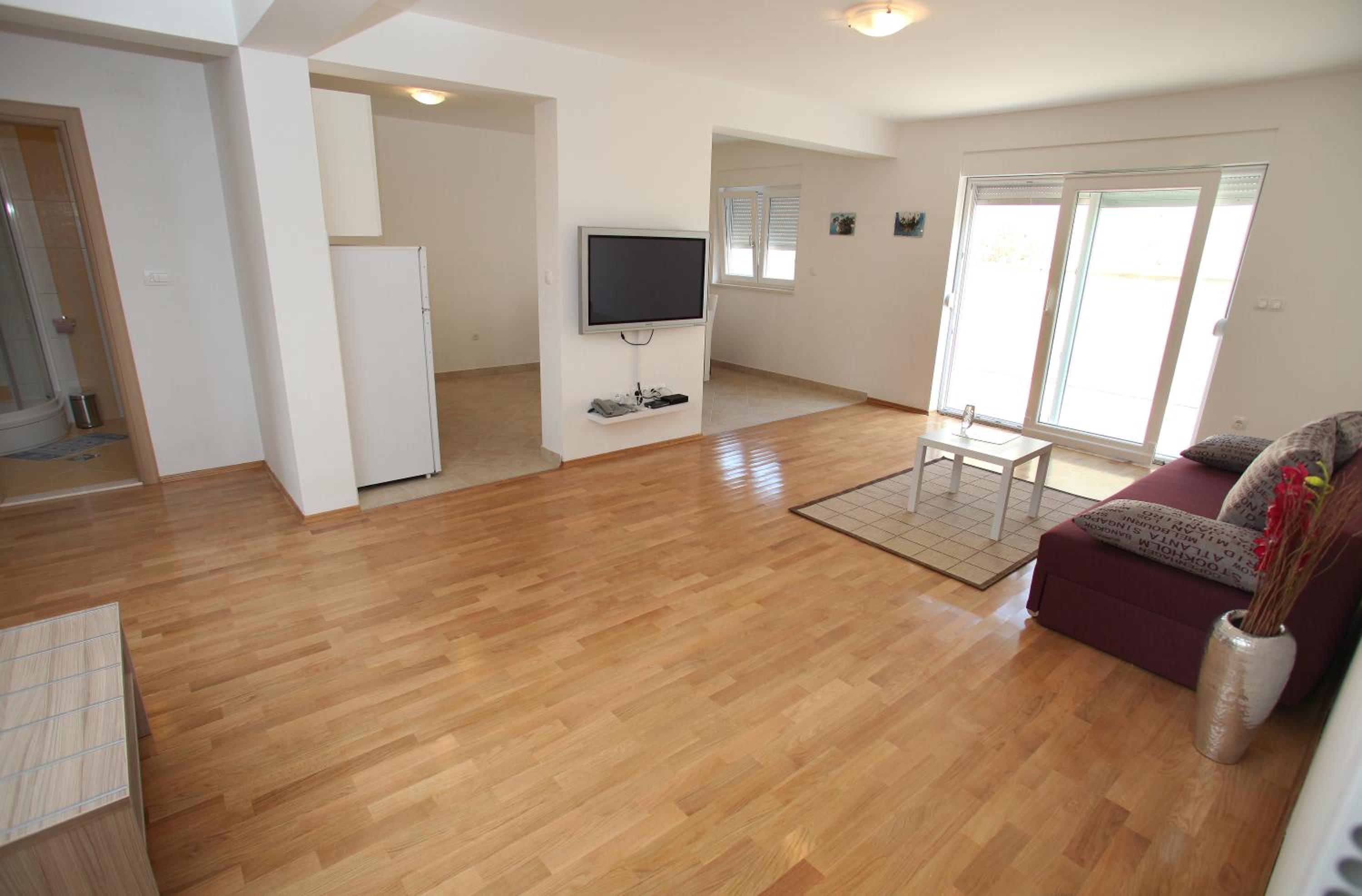 Villa Iris Apartments