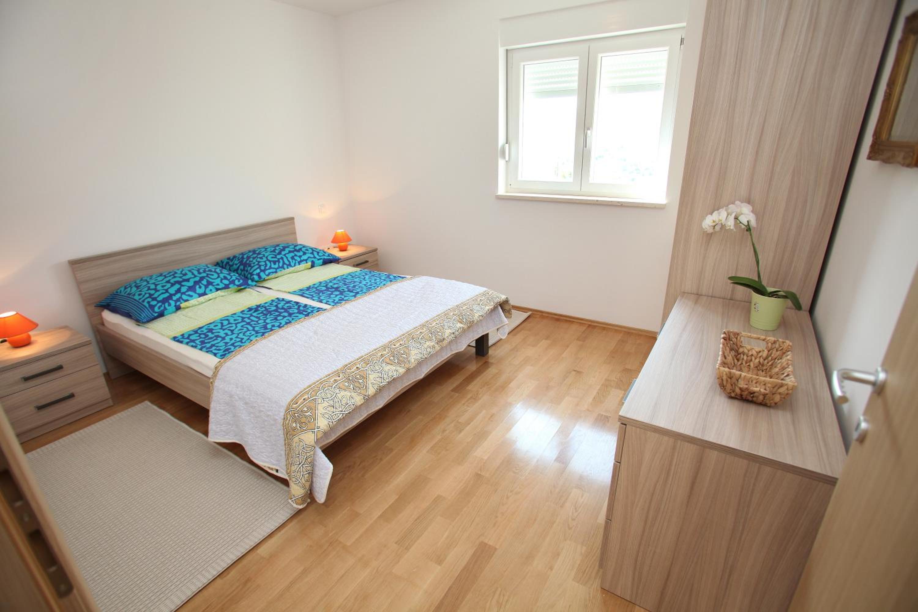 Villa Iris Apartments