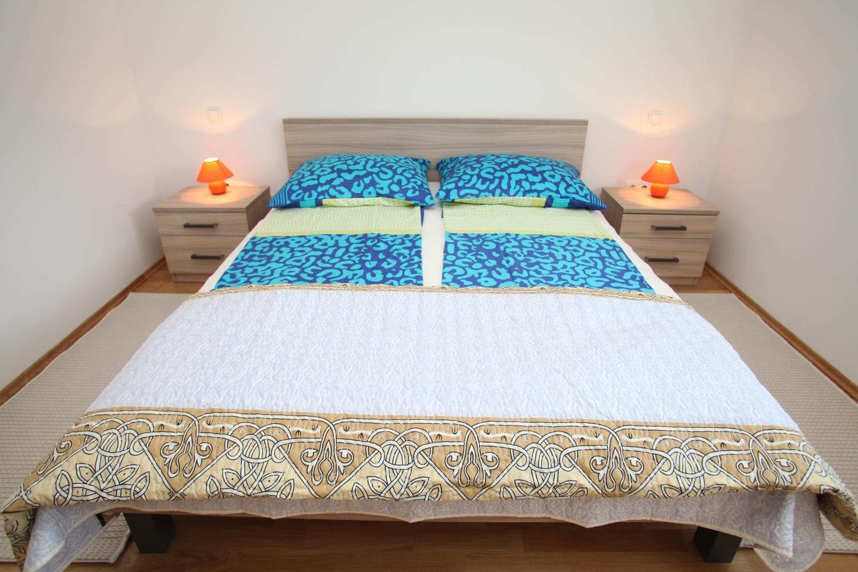 Villa Iris Apartments