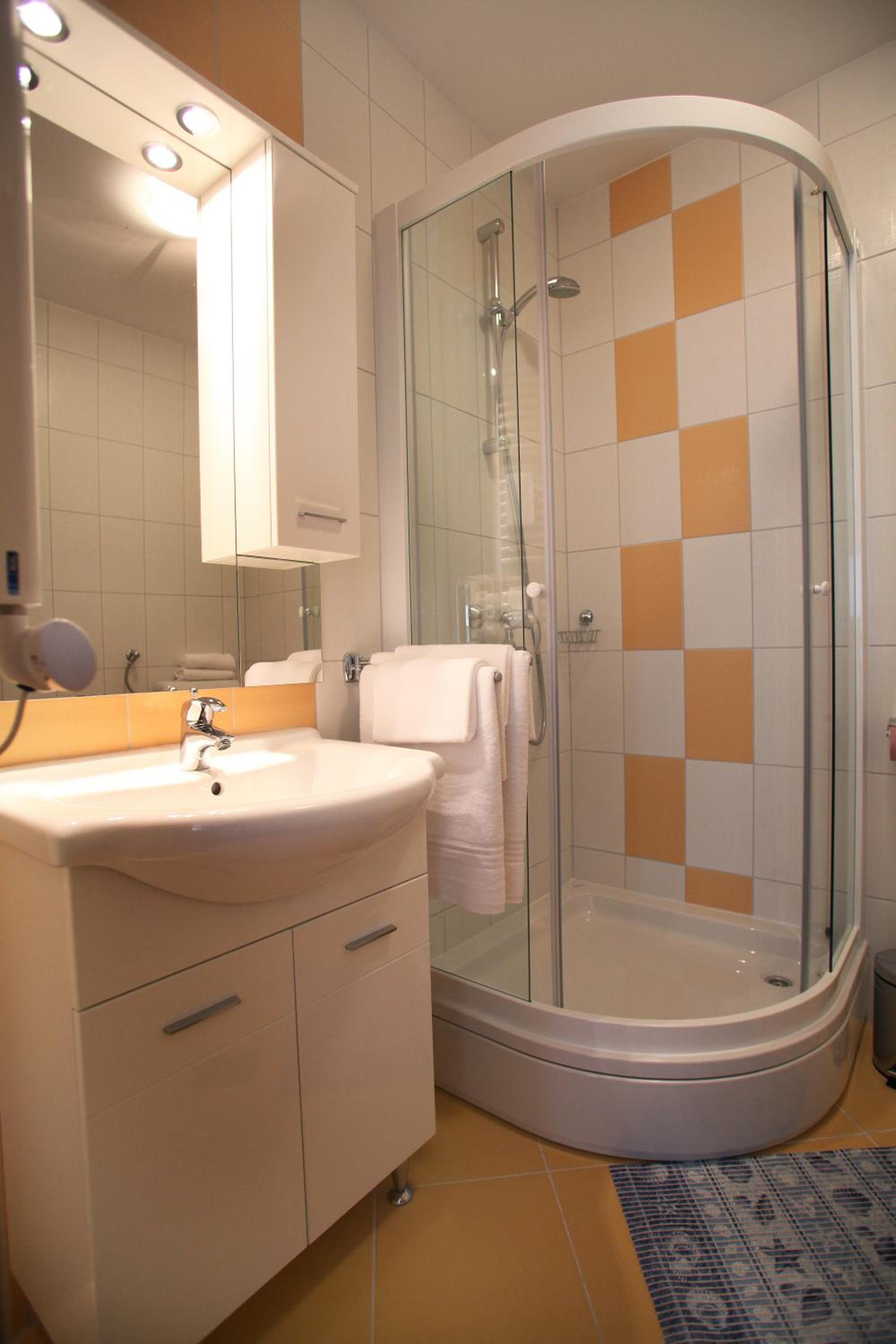 Villa Iris Apartments