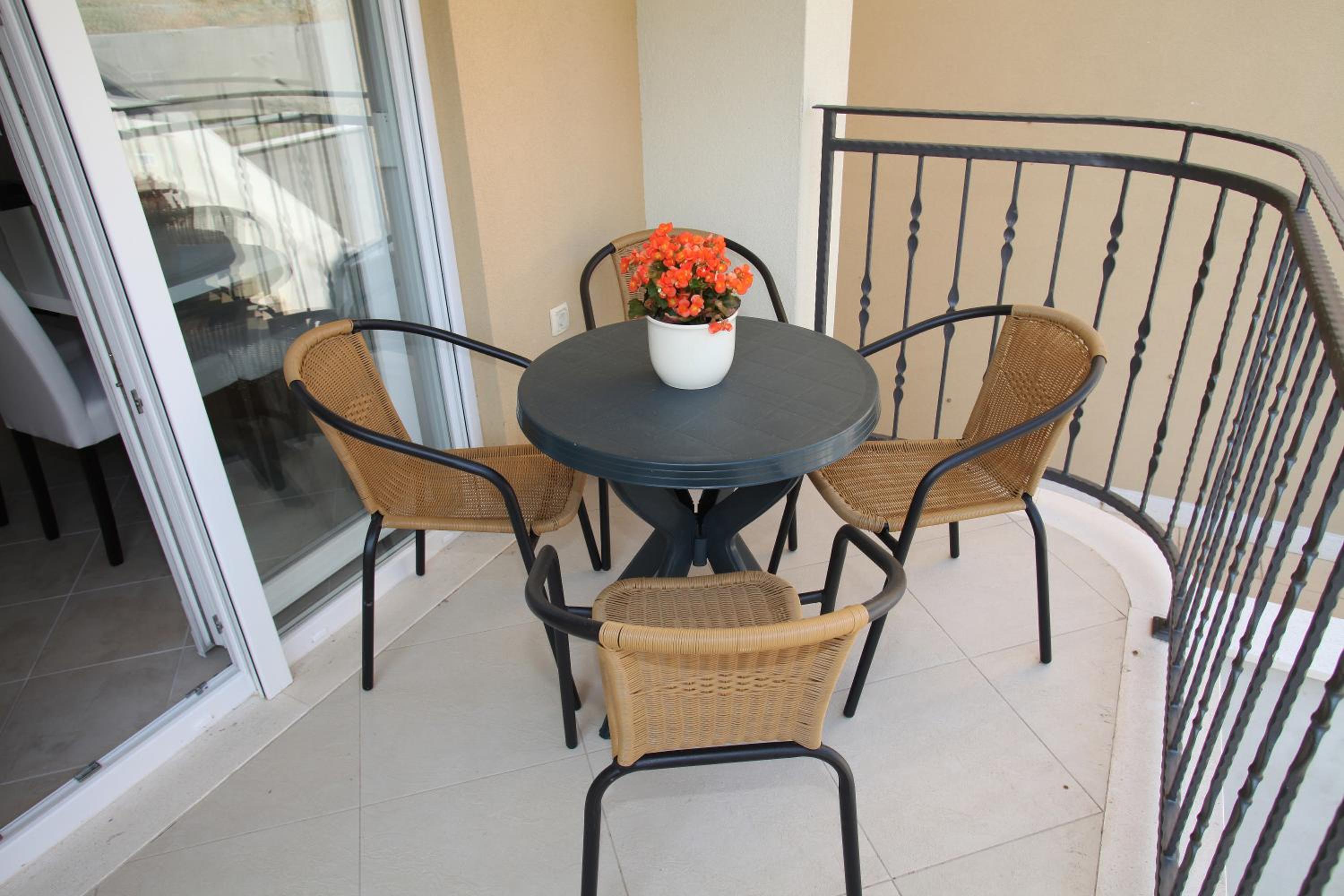 Villa Iris Apartments