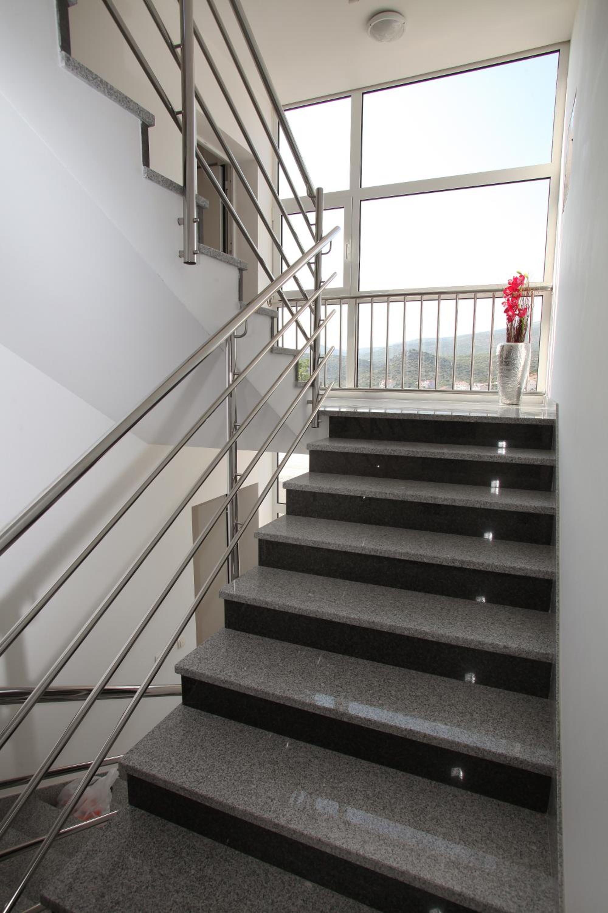 Villa Iris Apartments