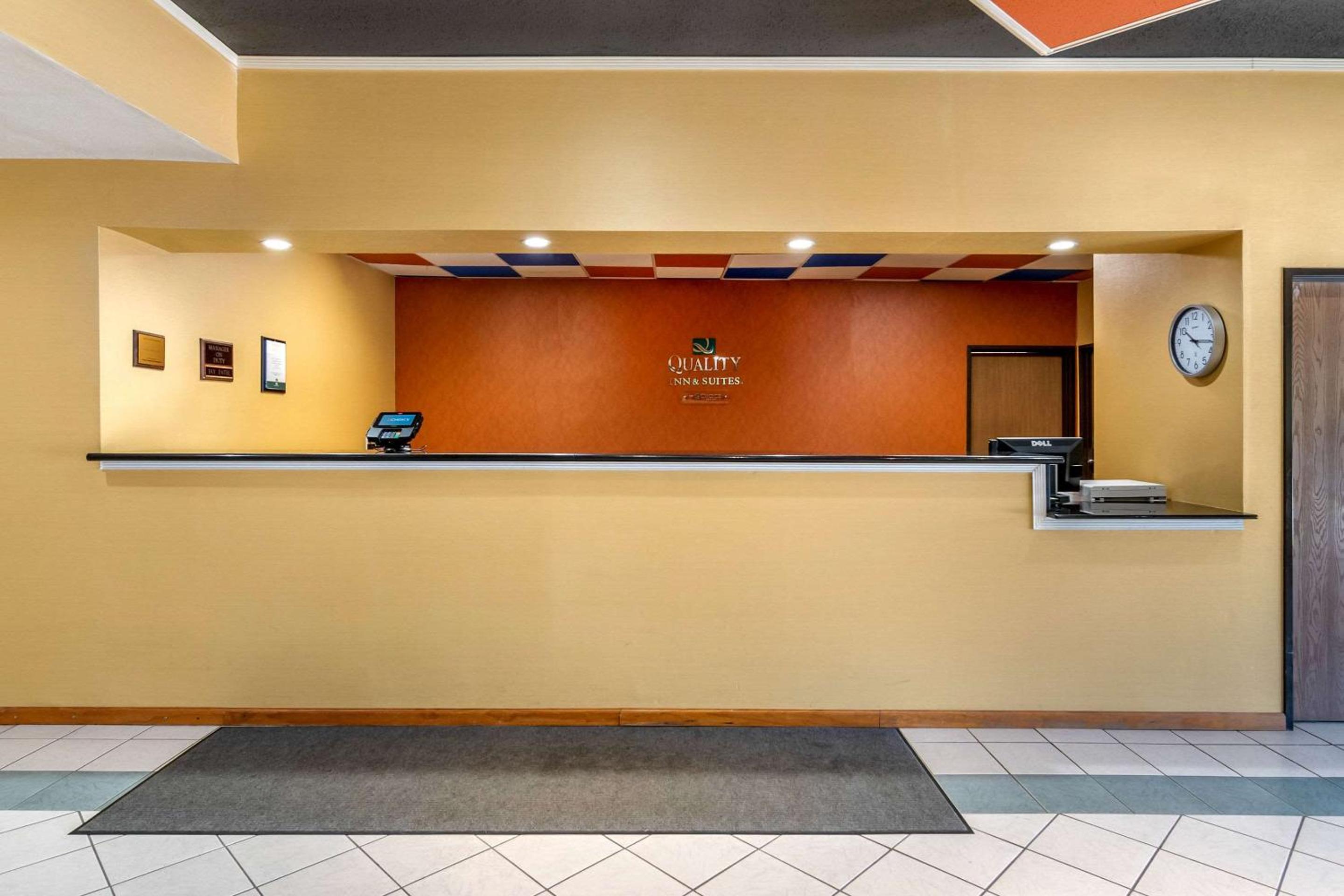 Quality Inn Suites Lenexa Kansas City - Property Image 21