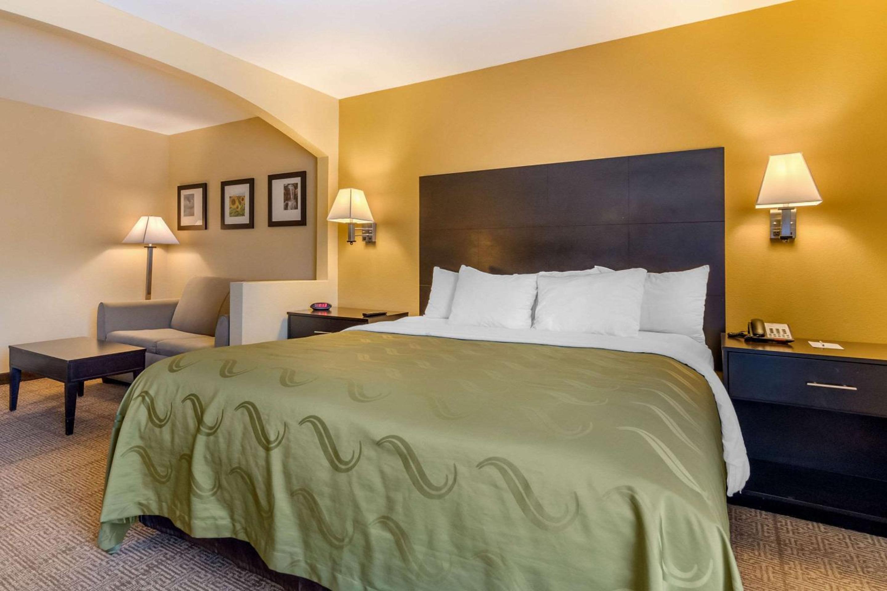 Quality Inn Suites Lenexa Kansas City - Property Image 22