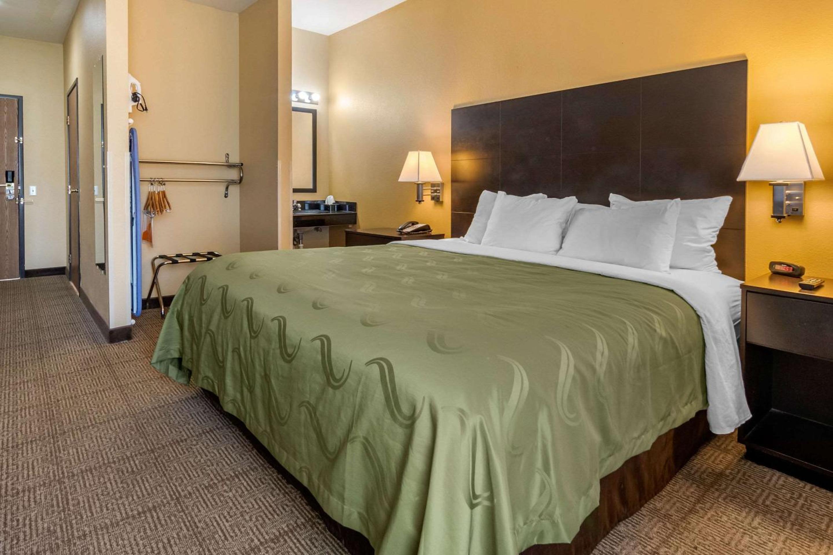 Quality Inn Suites Lenexa Kansas City - Property Image 29