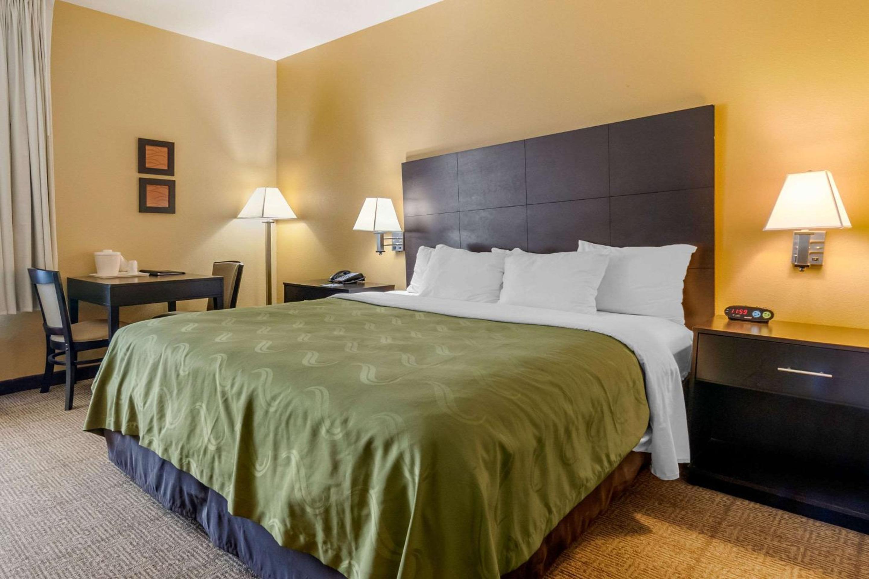 Quality Inn Suites Lenexa Kansas City - Property Image 26