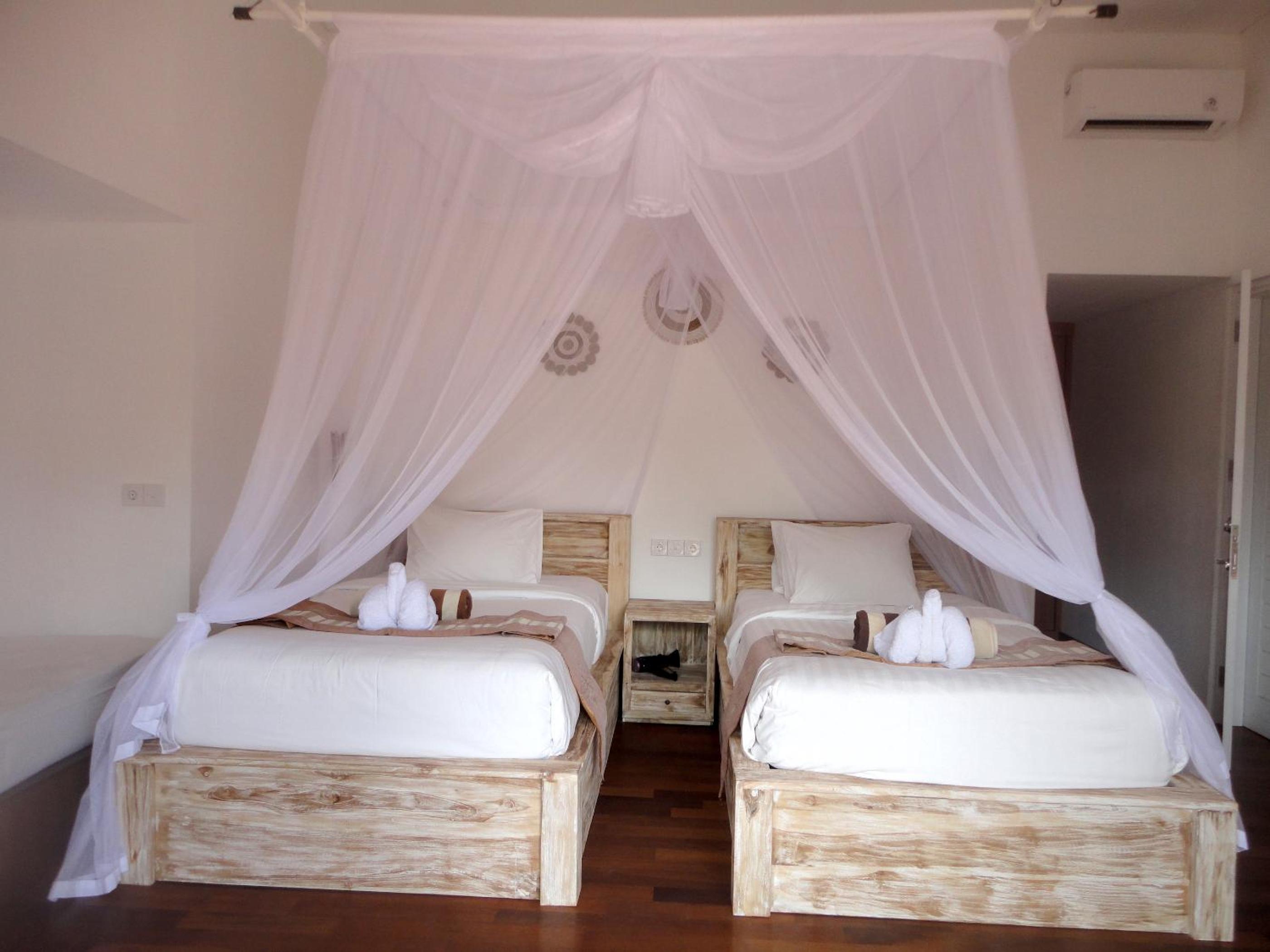 Sanghyang Bay Villas