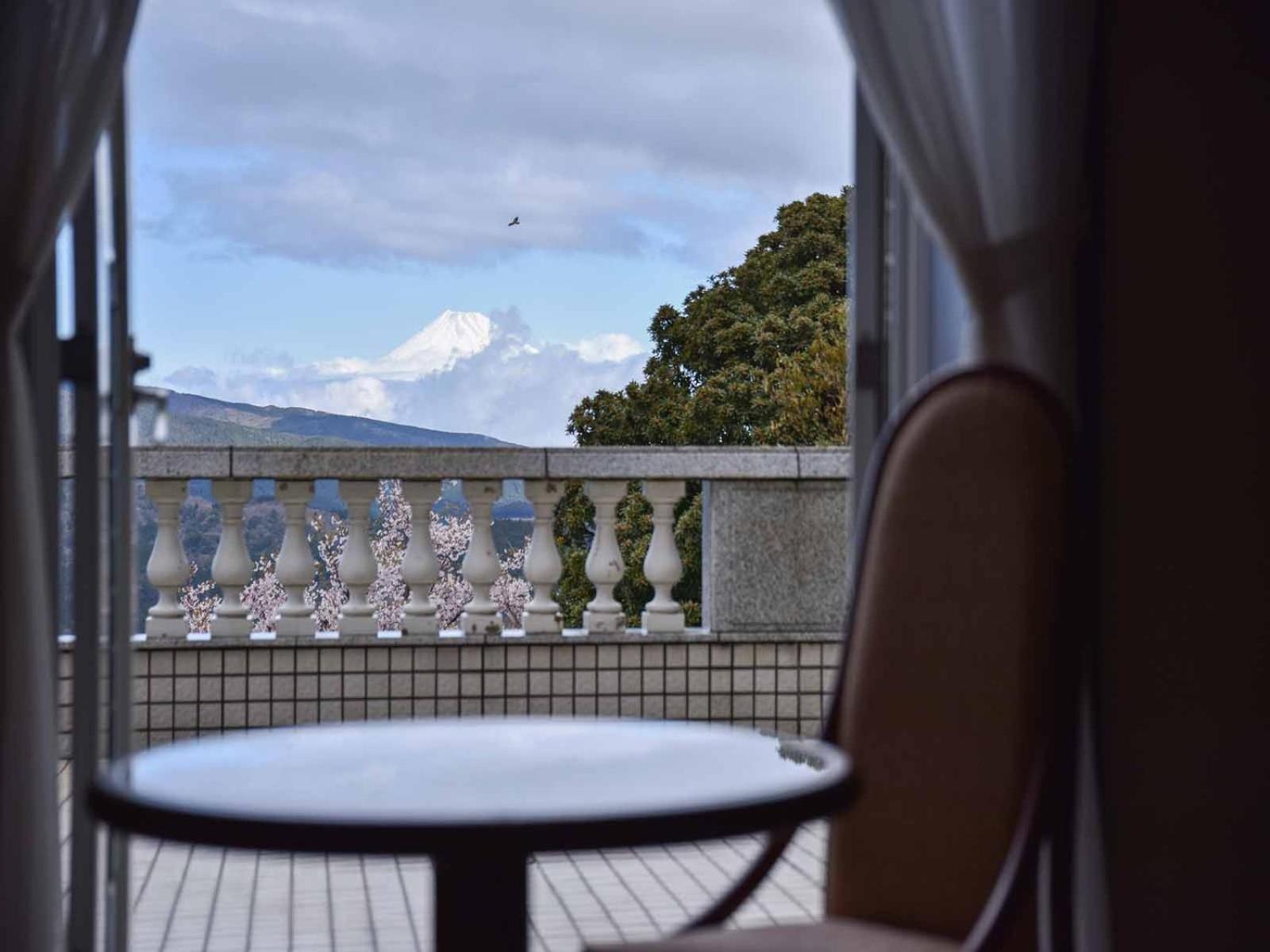 Yugashima Golf Club & Hotel Resort