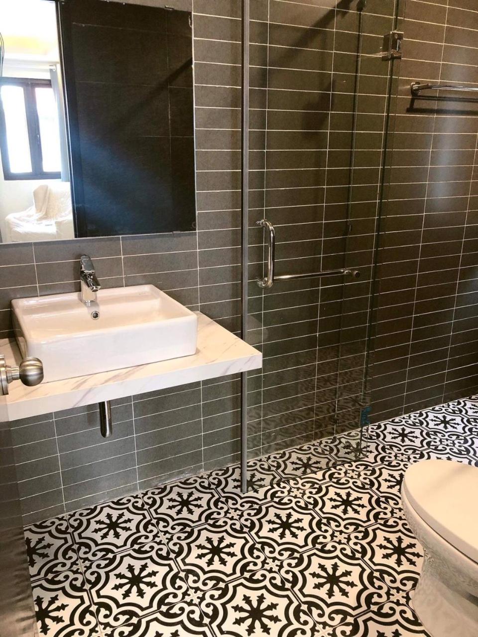 Photo 53
