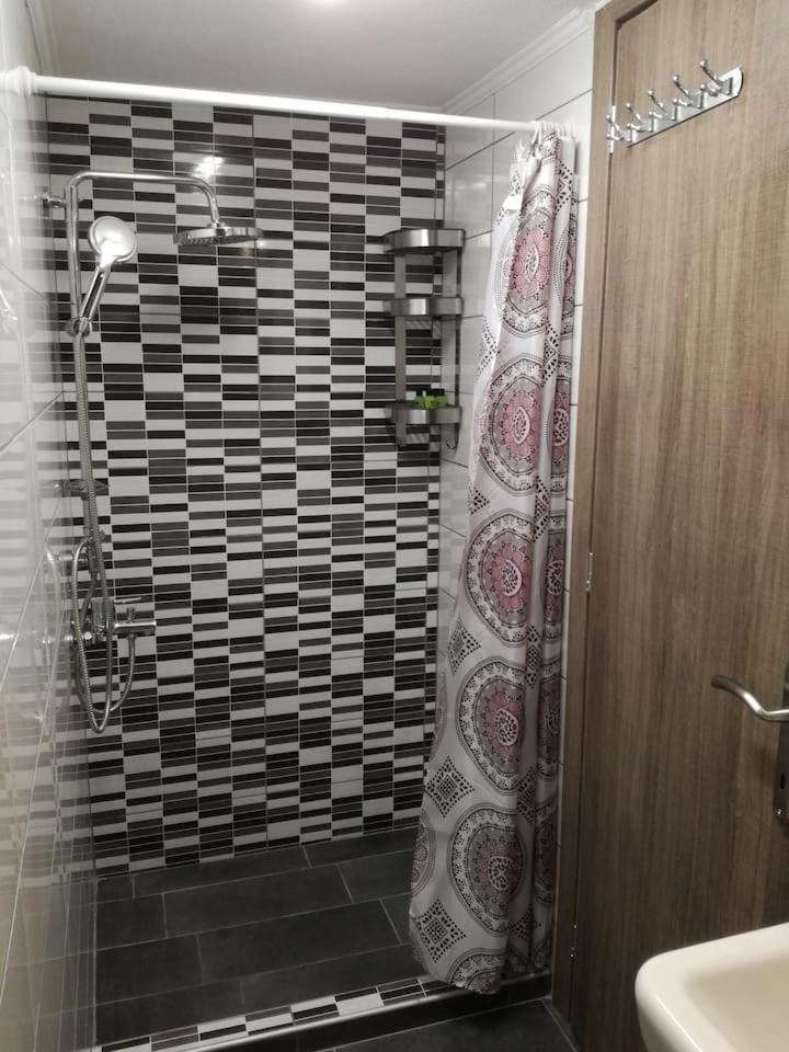 waterfront studio kavala en Kavala — bathroom