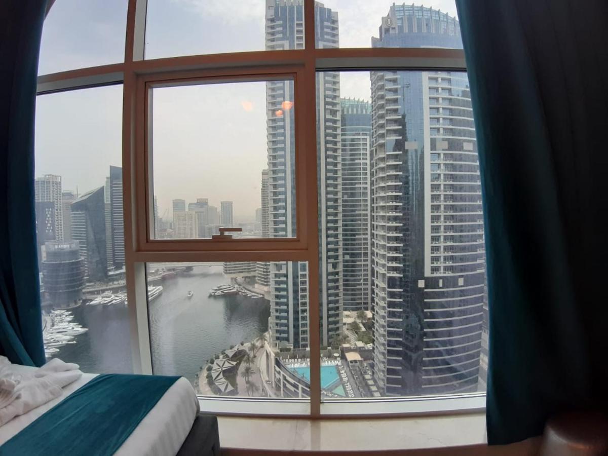Golden Stay Vacation Homes continental tower marina