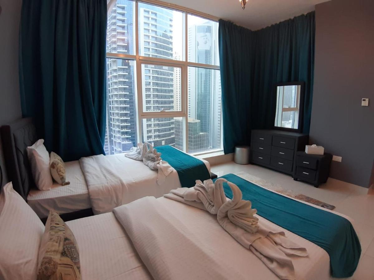 Golden Stay Vacation Homes continental tower marina