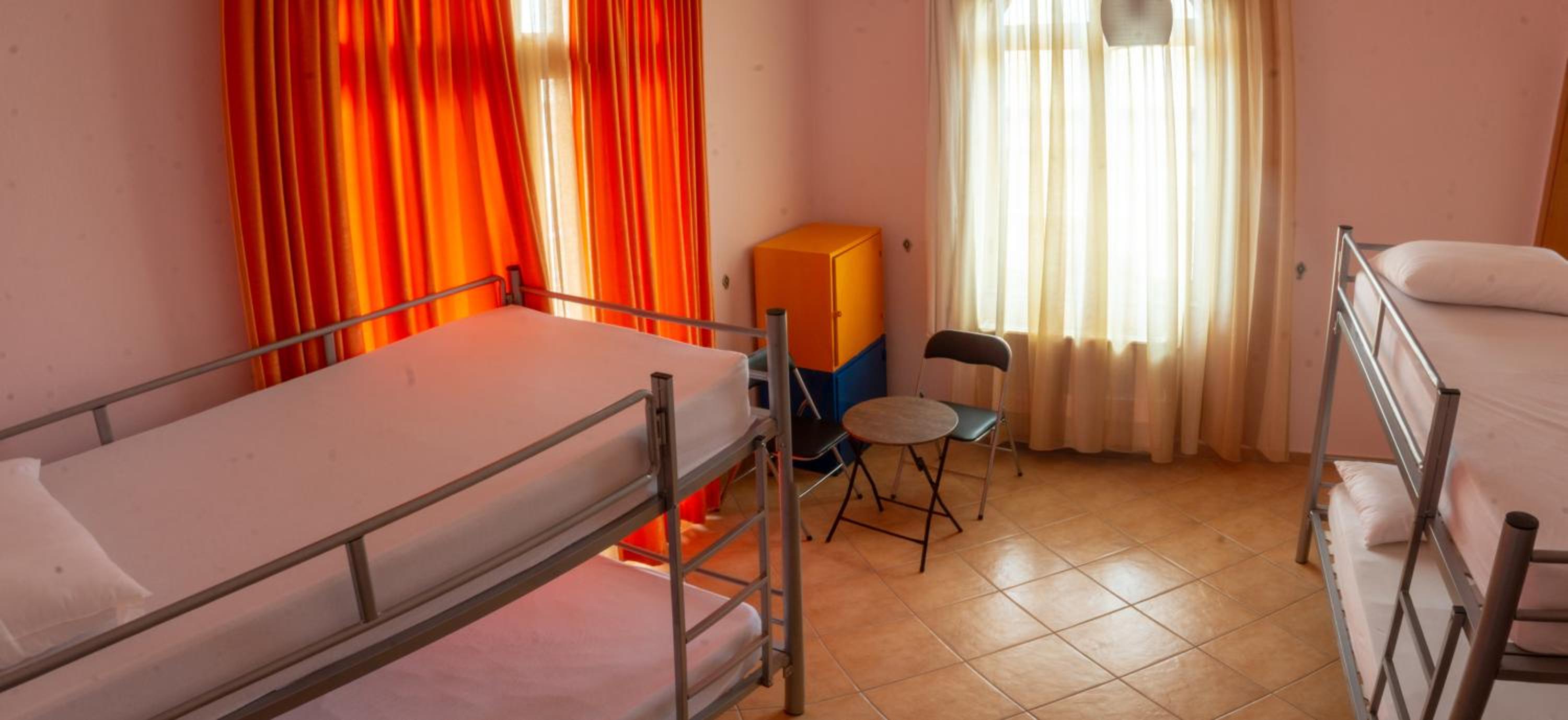 Luckyshine hostel