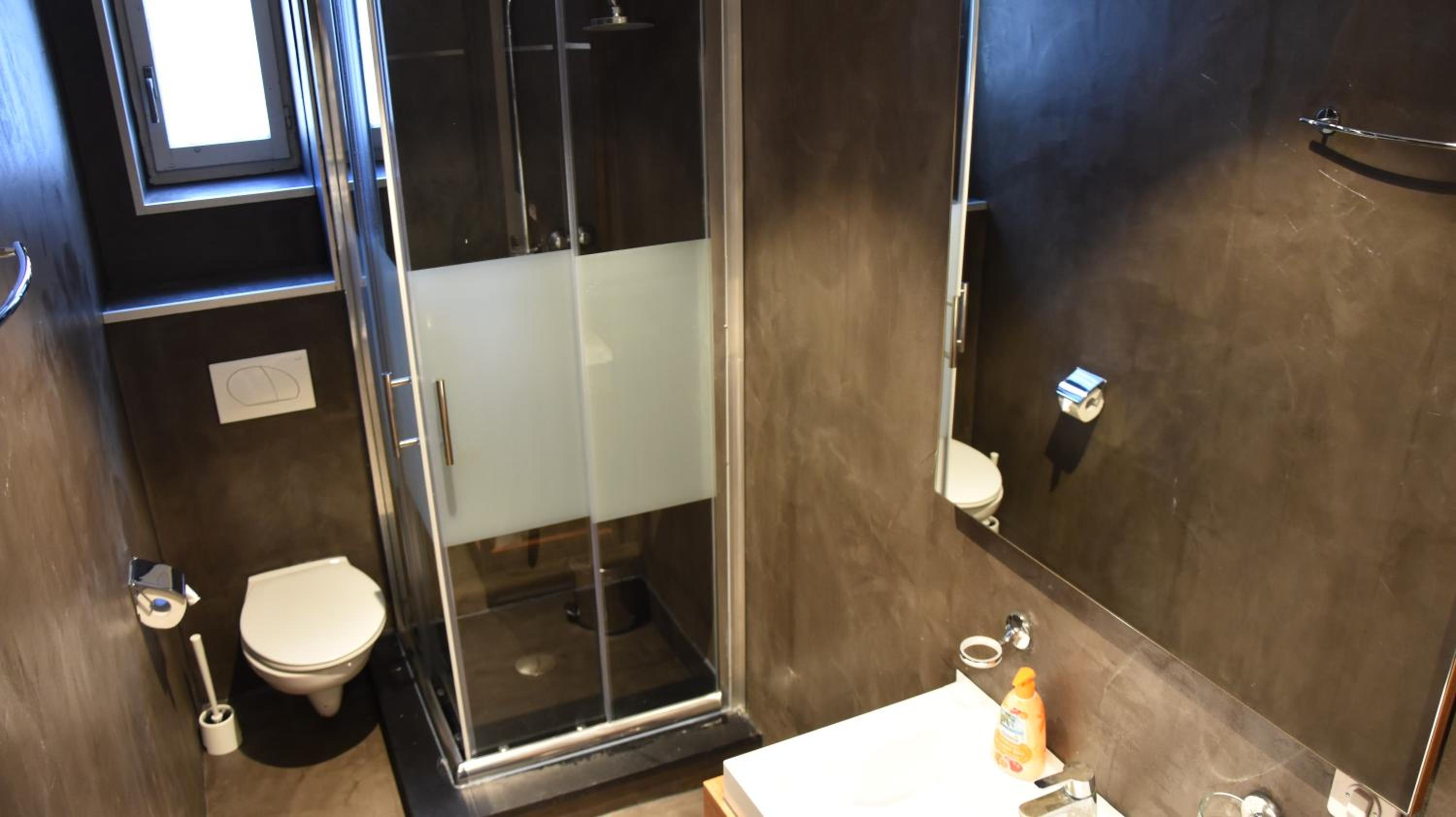 Comfort Apartments by Livingdowntown - Property Image 14