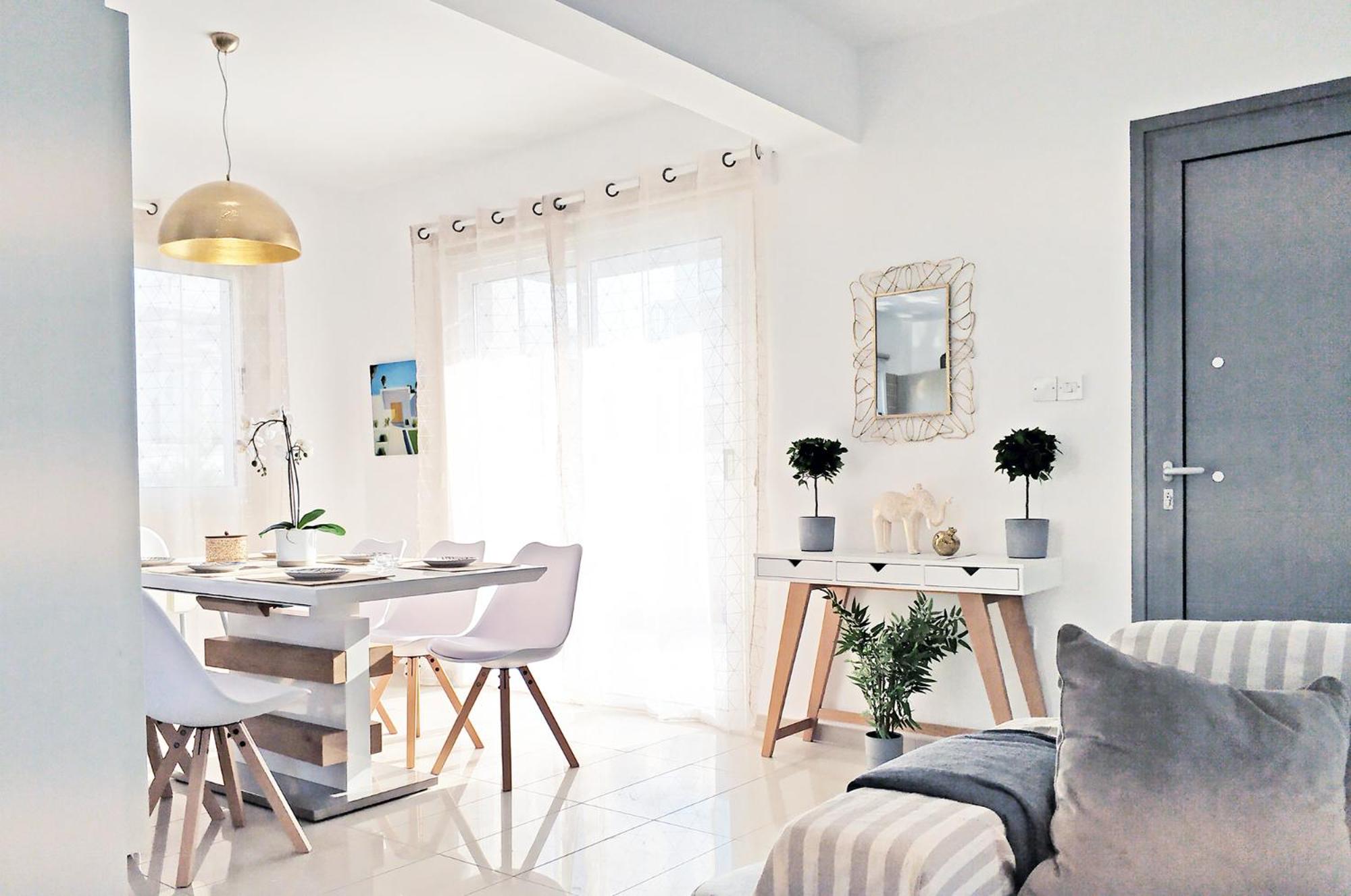 Hotel Nissini Blanco, 3 bedroom villa with private pool, 5 min to the beach - Image 1