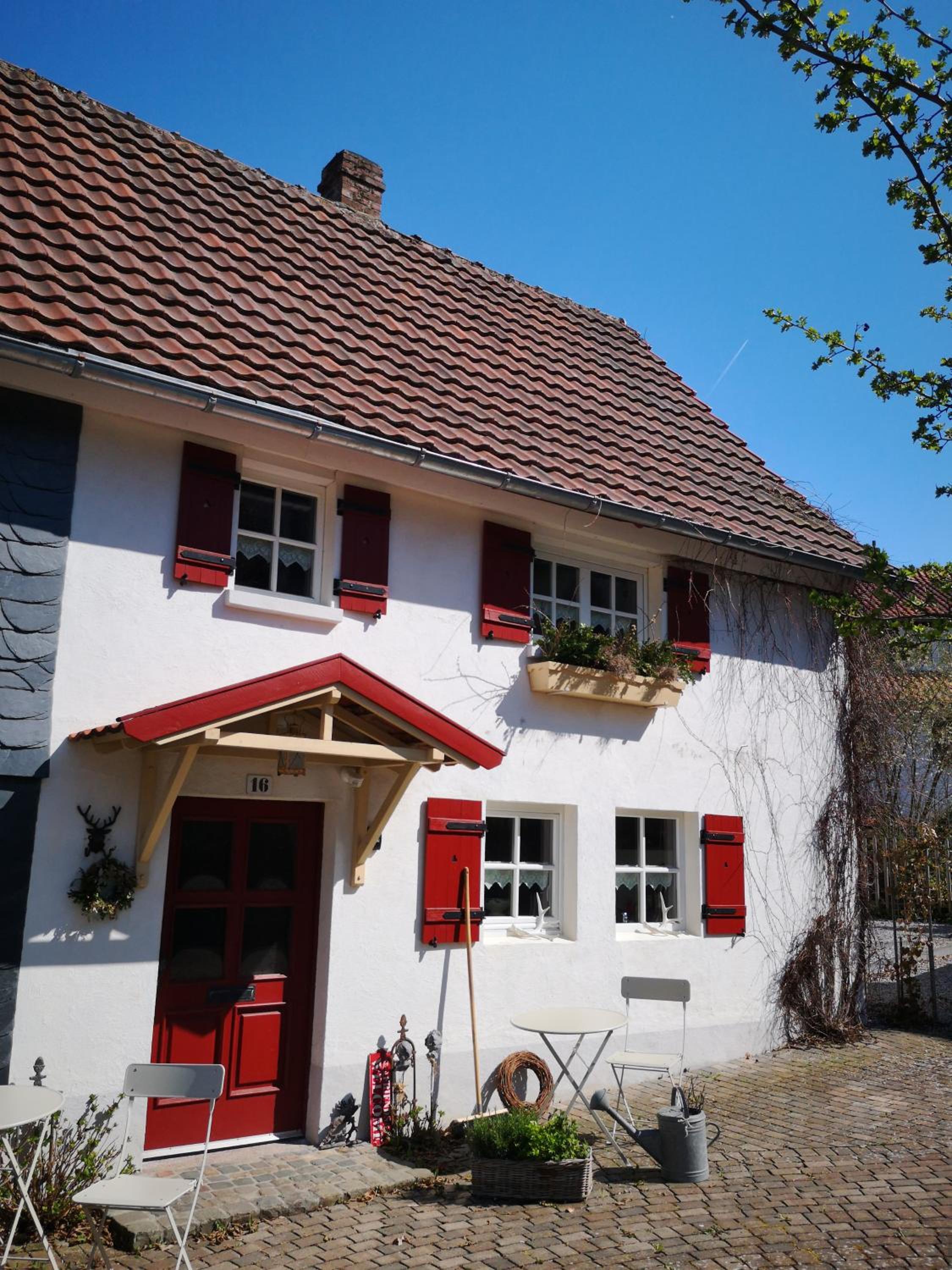 Linne-Cottage view 5