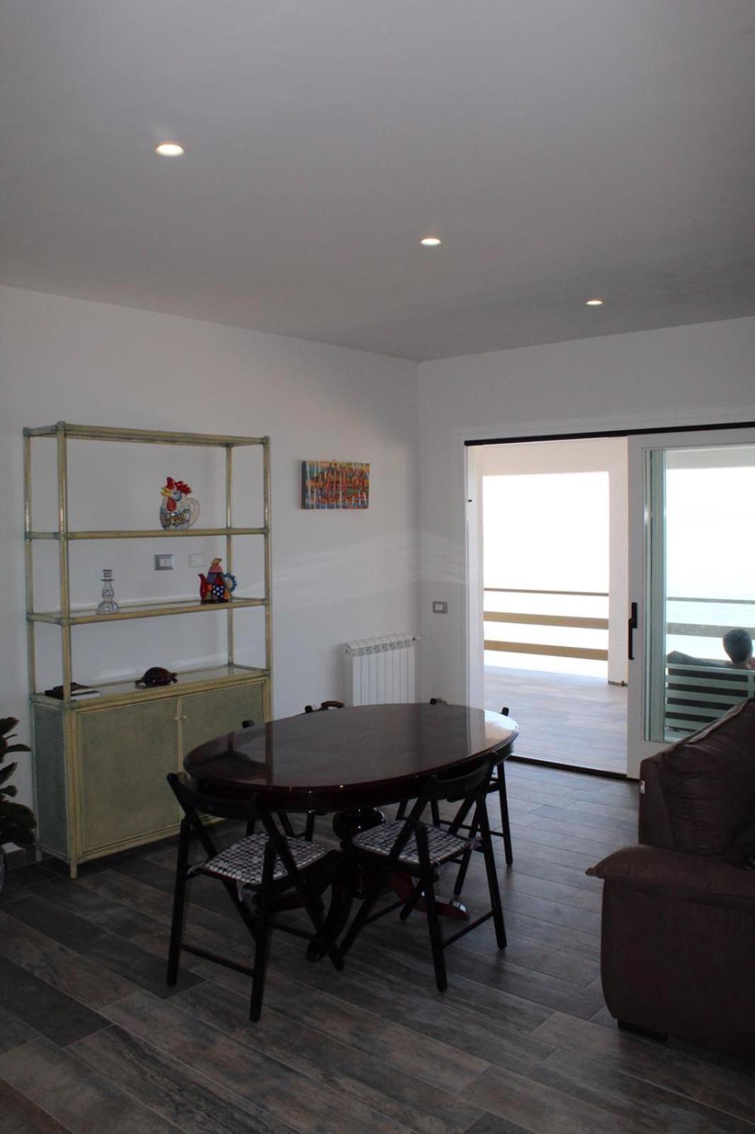 Home Holiday Punta Piccola view 3