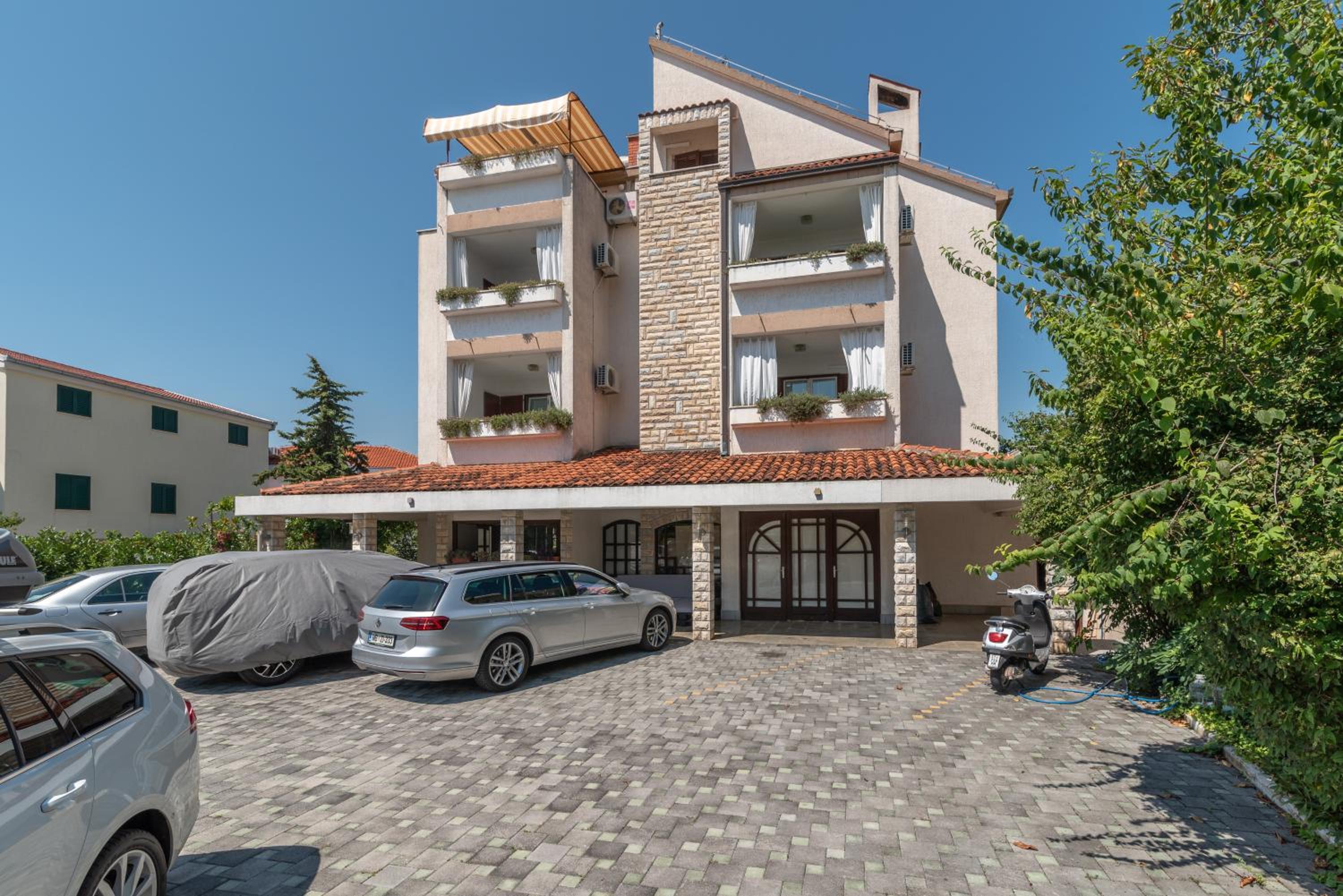 Apartments Vojin