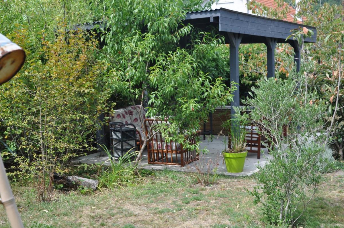 Photo 12