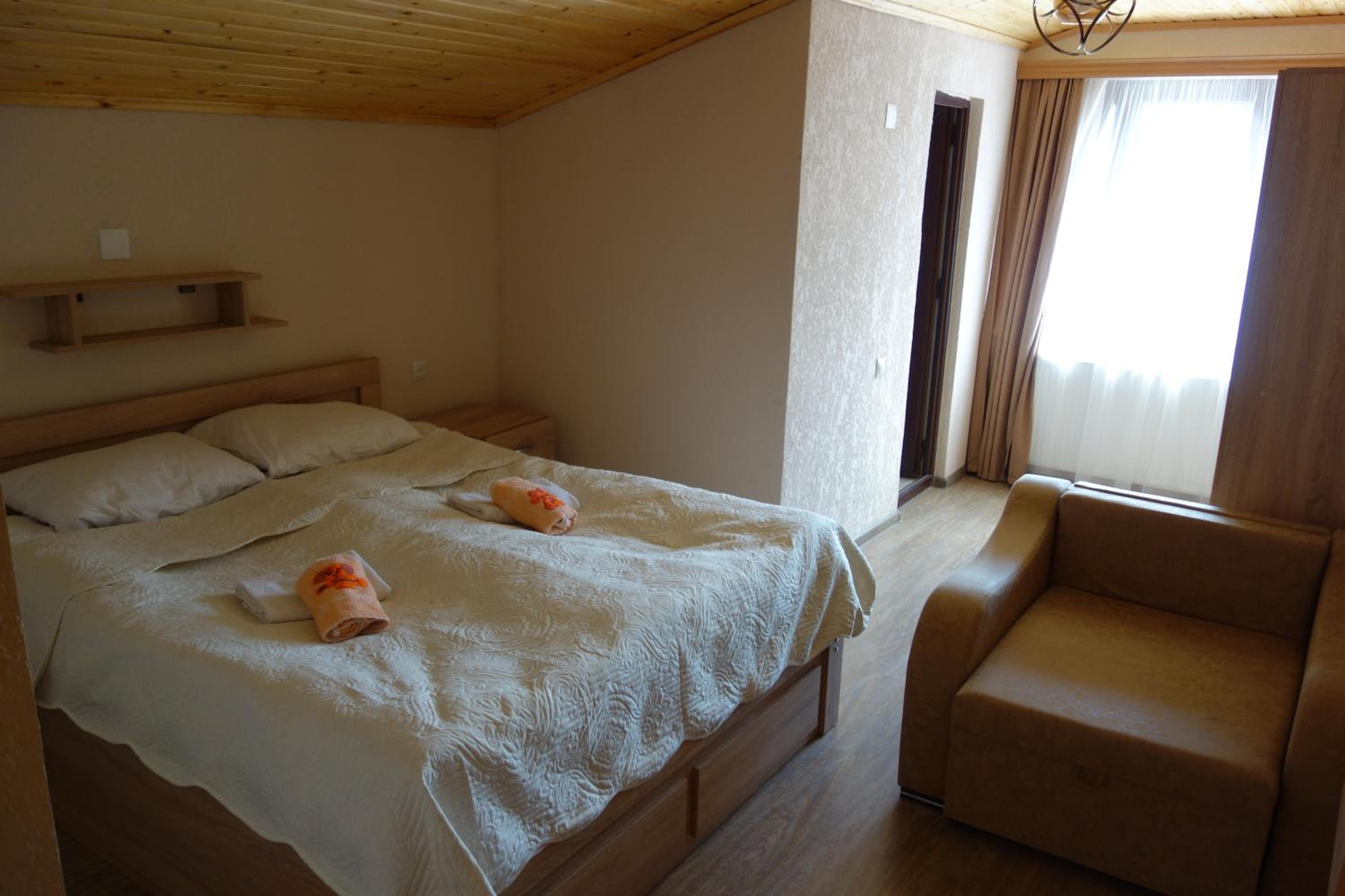 Photo 24