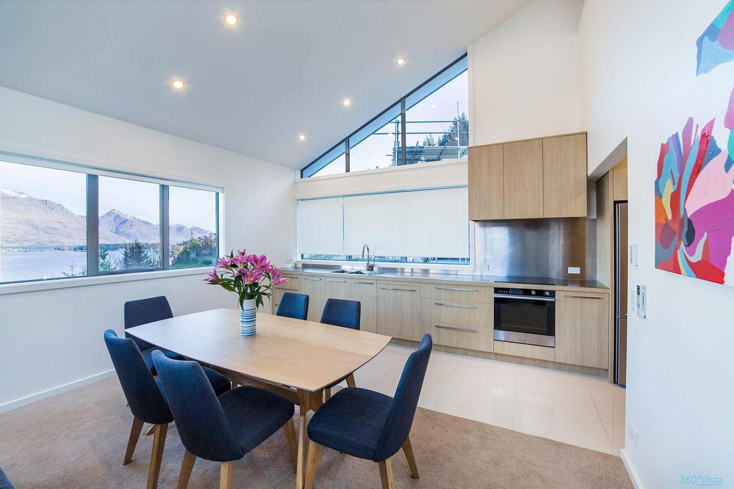 Executive Living in Bluewater - 3 Bedroom Apartment view 5