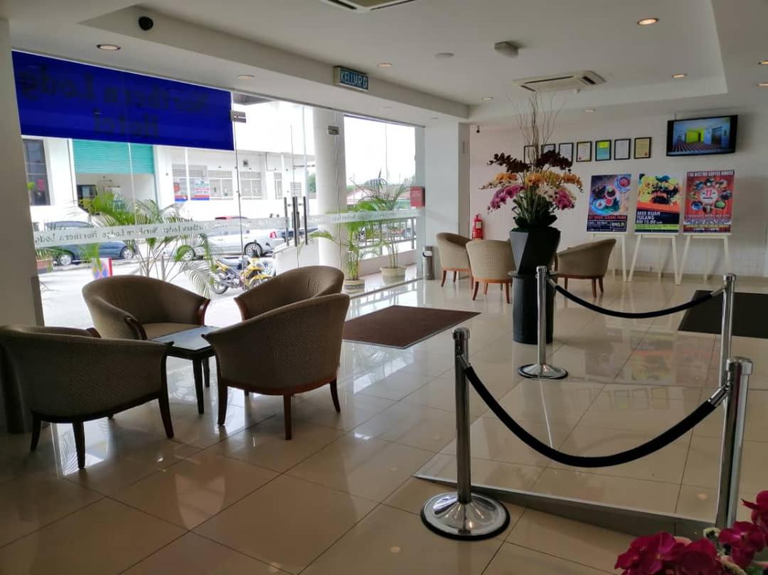 Northern Lodge Hotel photo 6