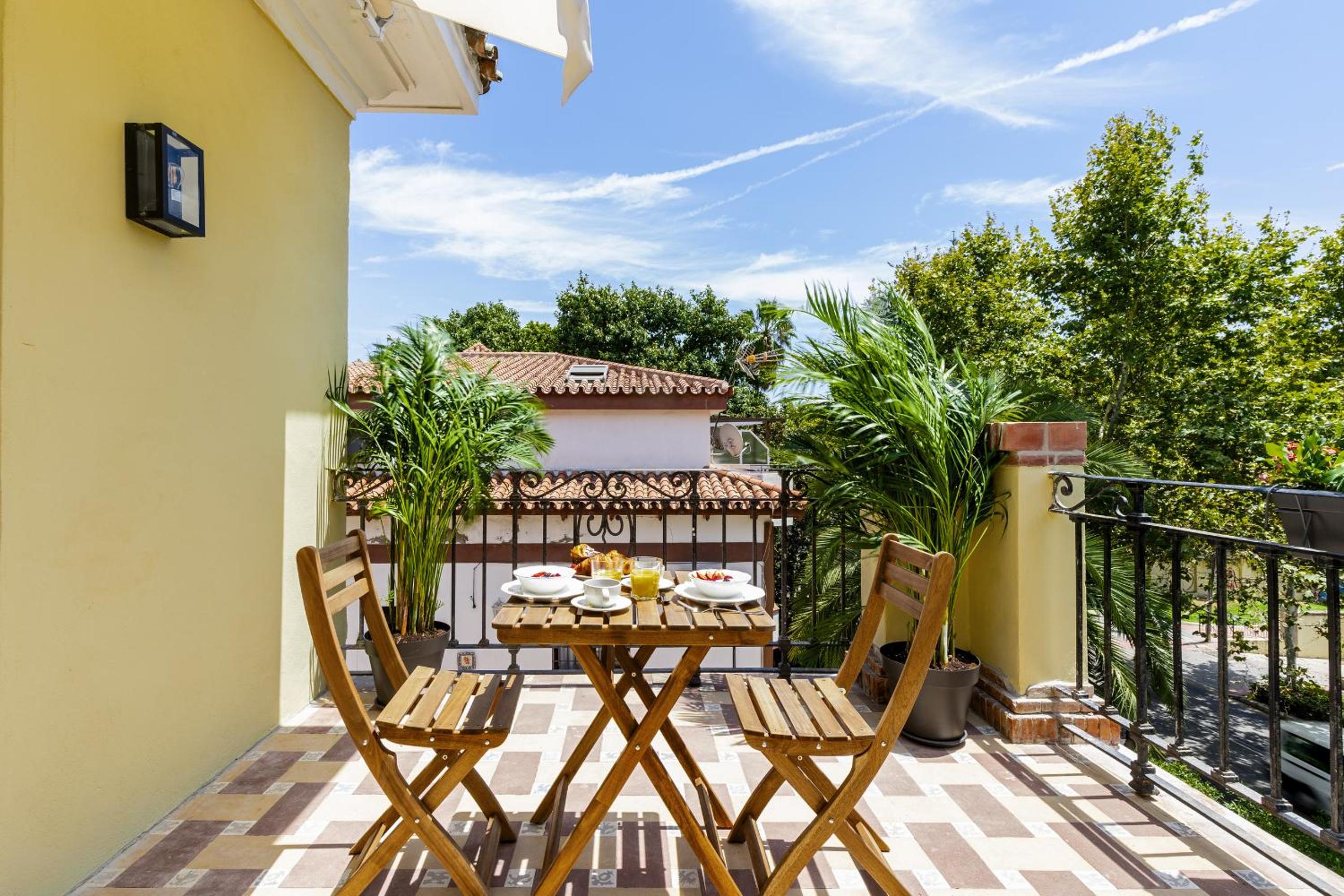balance & terrace