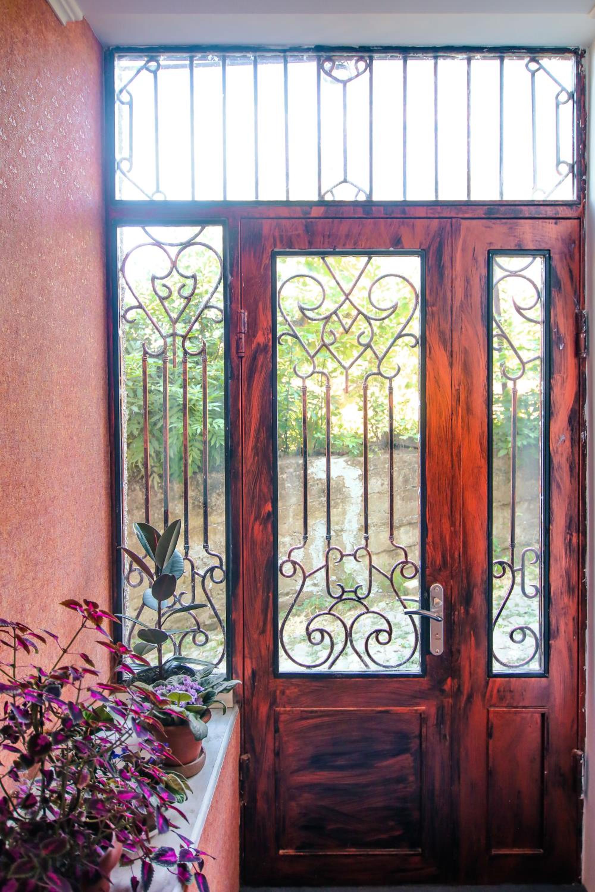 Luca Lili view 3