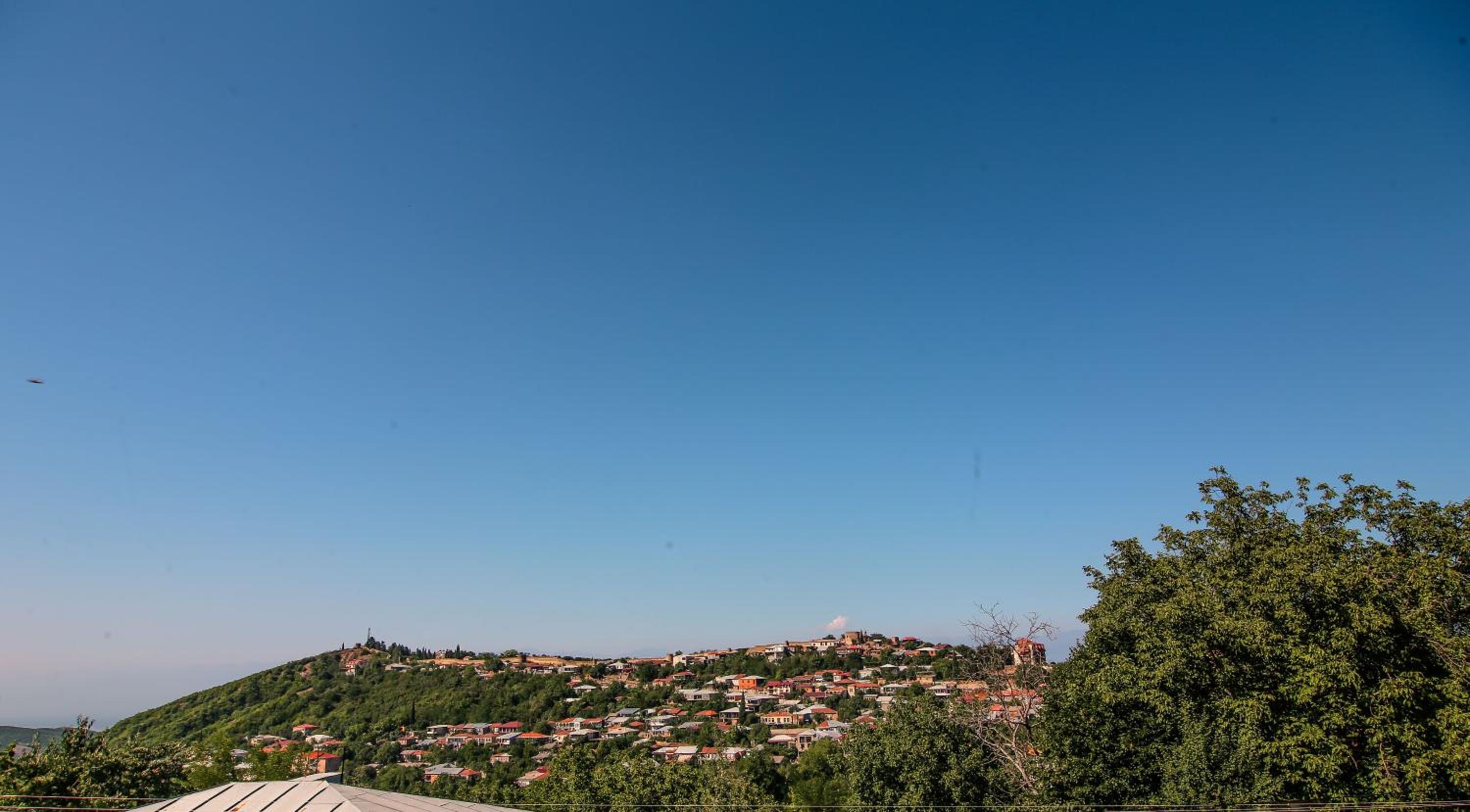 Luca Lili view 5