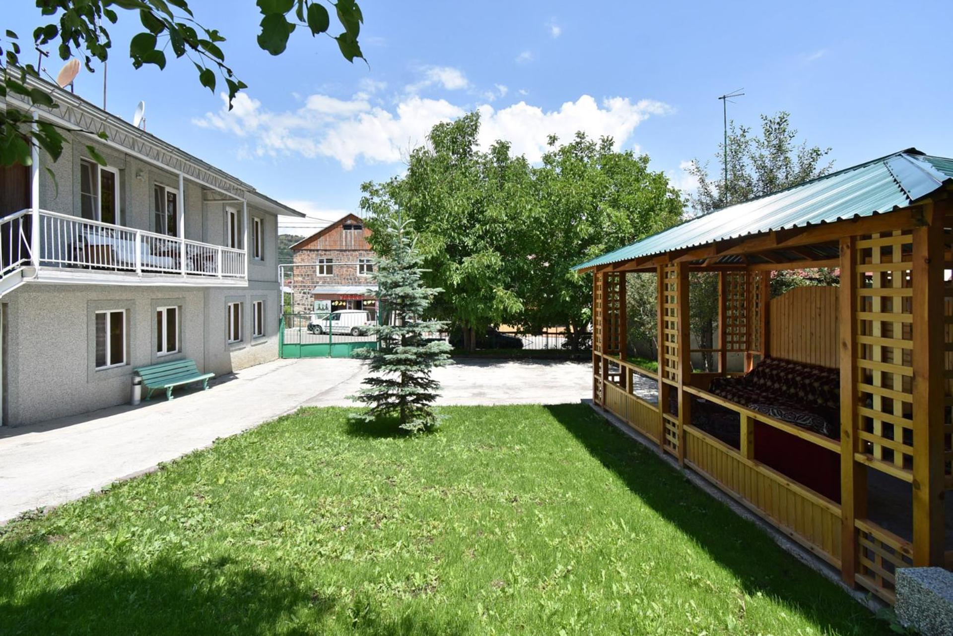 Guest House Arsan