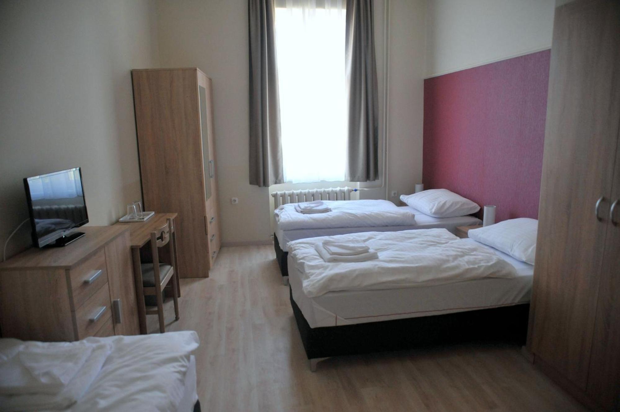 Photo 32